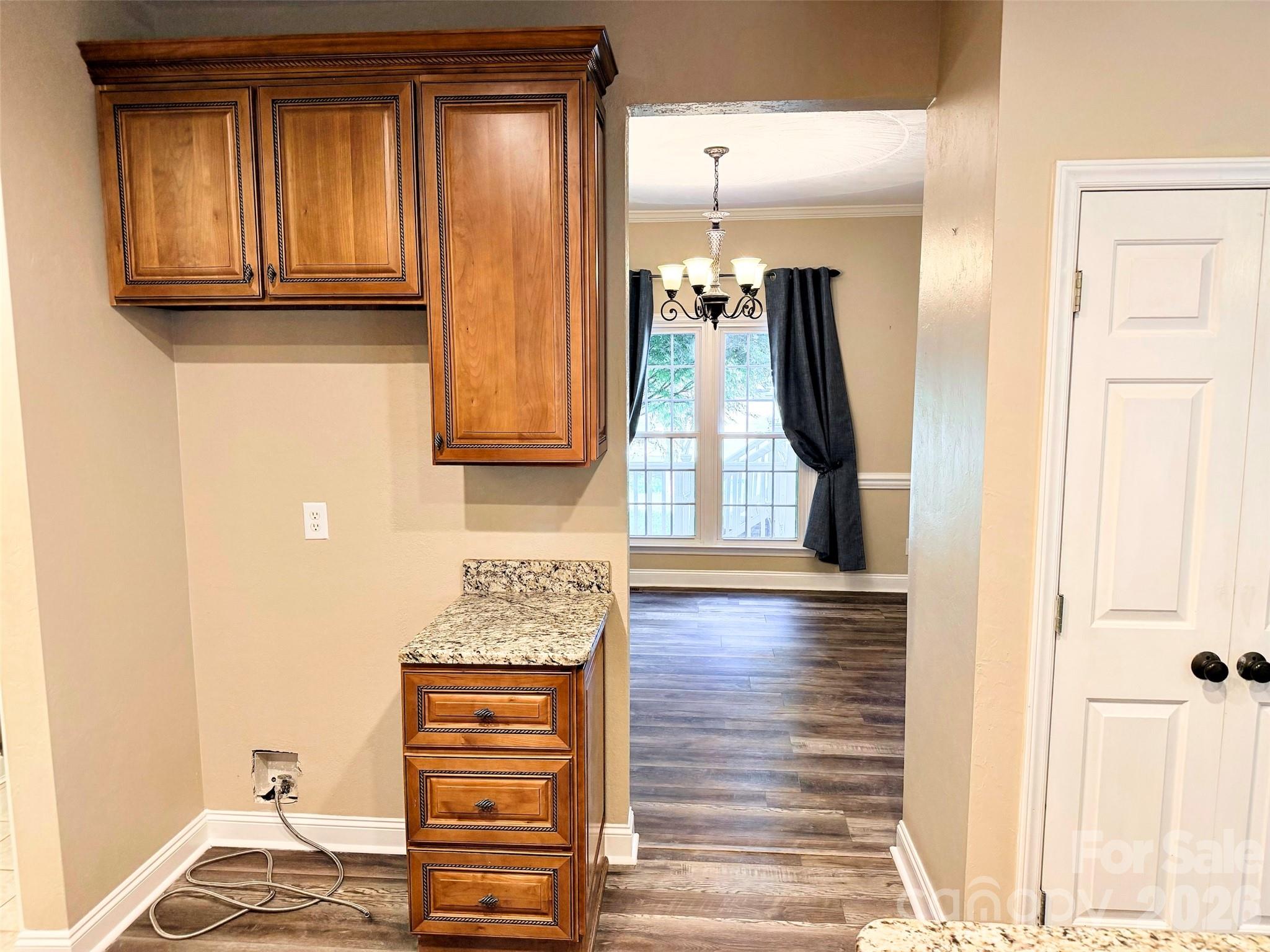 7605 Keating Drive — Oak Ridge