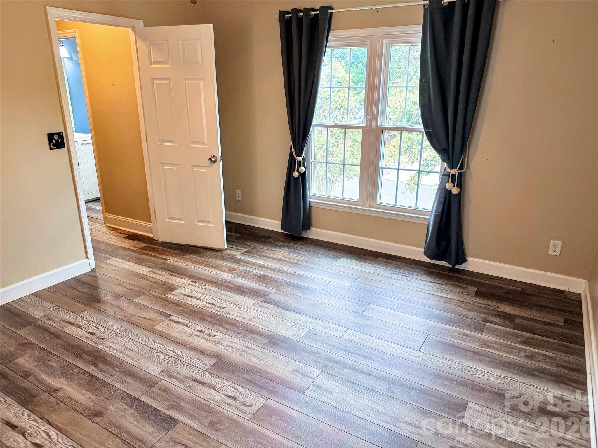 7605 Keating Drive — Oak Ridge