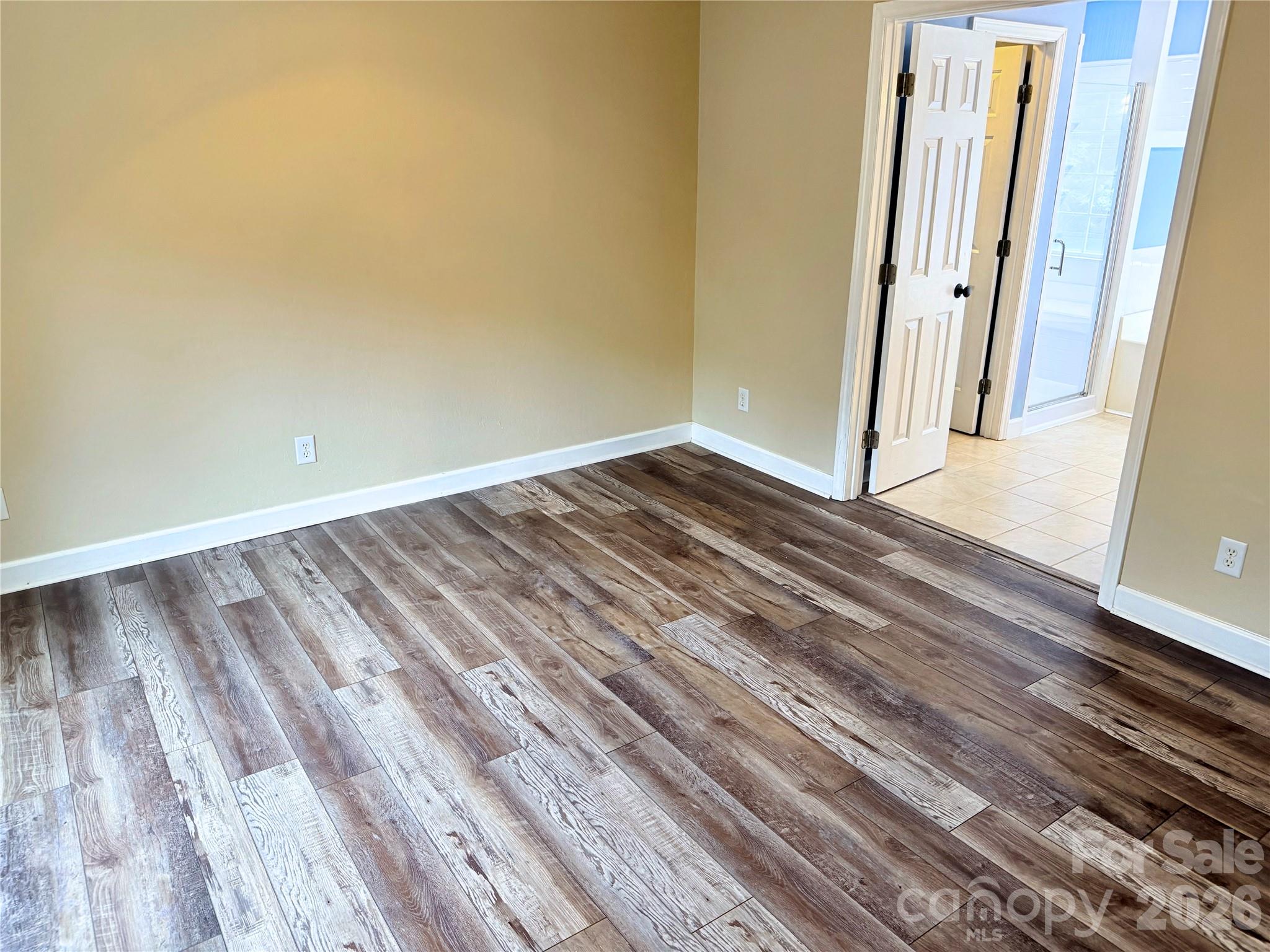 7605 Keating Drive — Oak Ridge