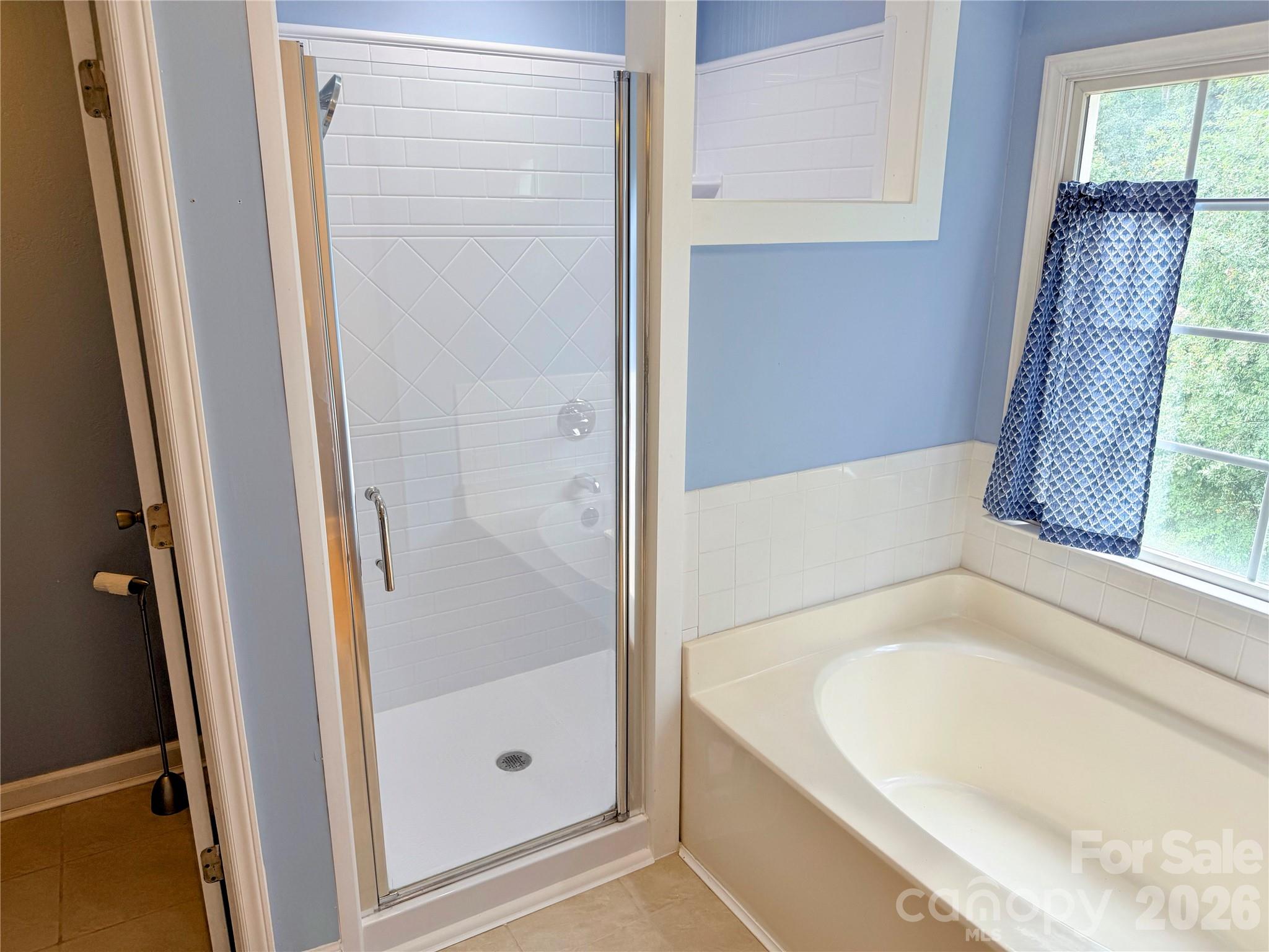 7605 Keating Drive — Oak Ridge