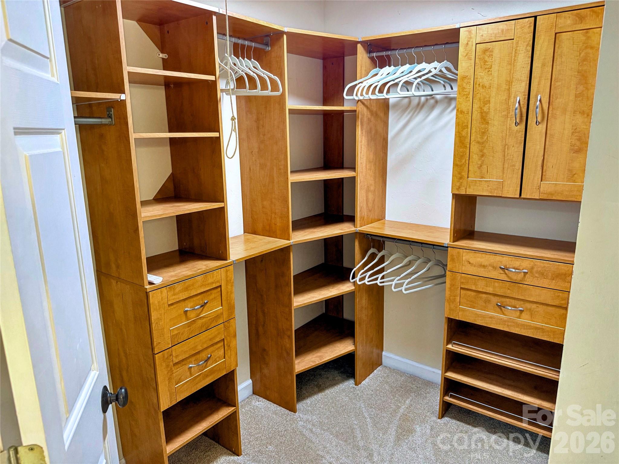7605 Keating Drive — Oak Ridge