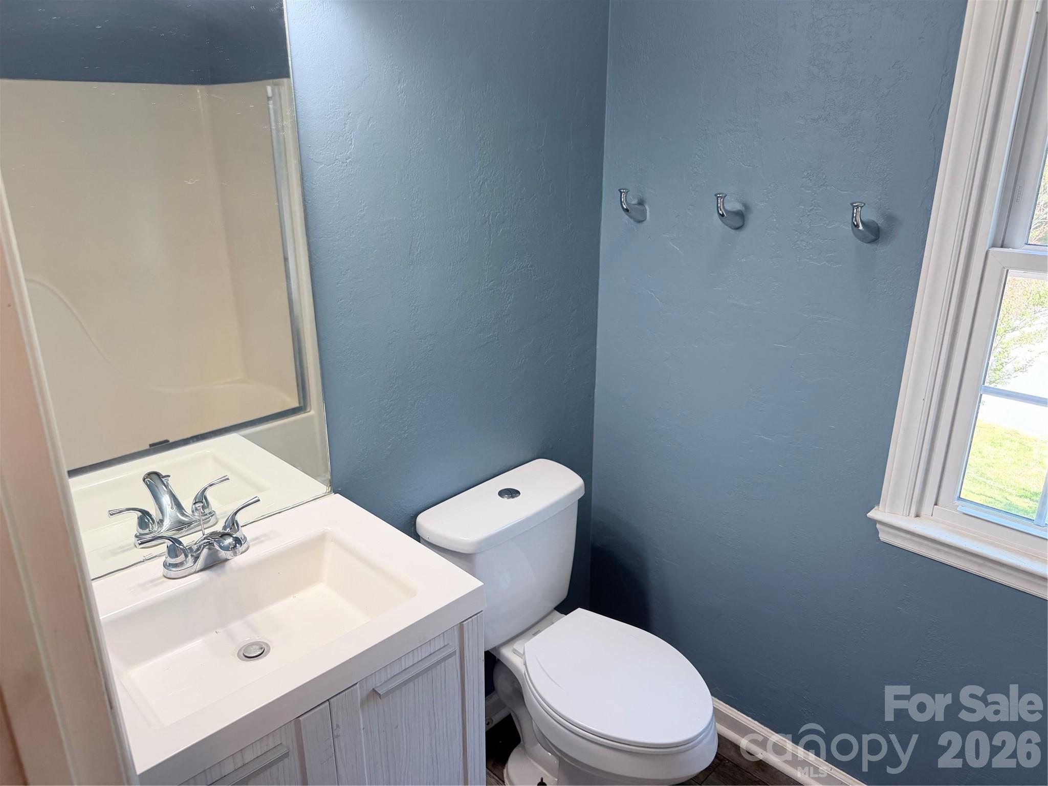 7605 Keating Drive — Oak Ridge