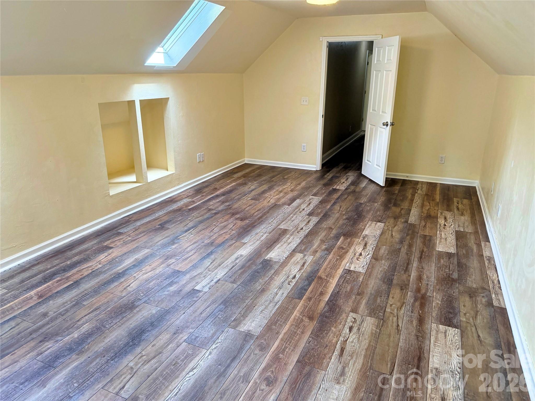 7605 Keating Drive — Oak Ridge