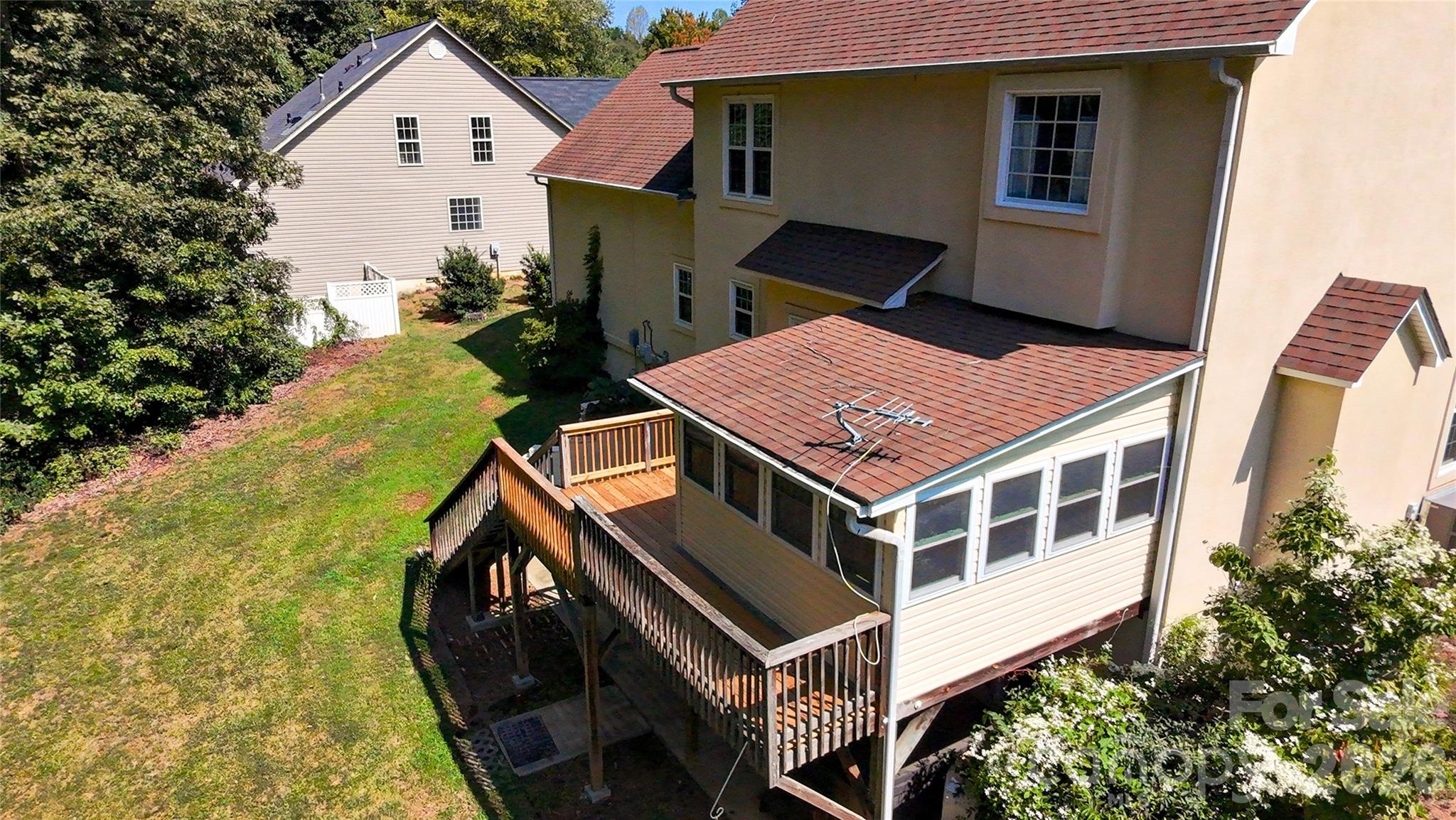 7605 Keating Drive — Oak Ridge
