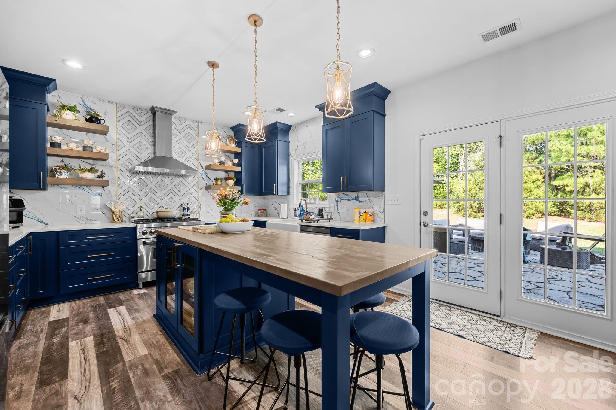 13439 Porter Creek Road — Charlotte