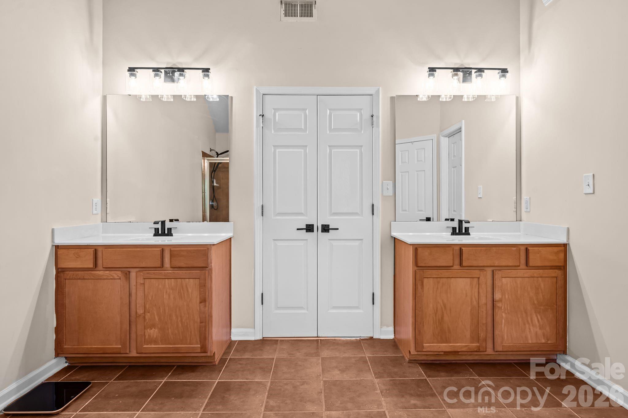 13439 Porter Creek Road — Charlotte