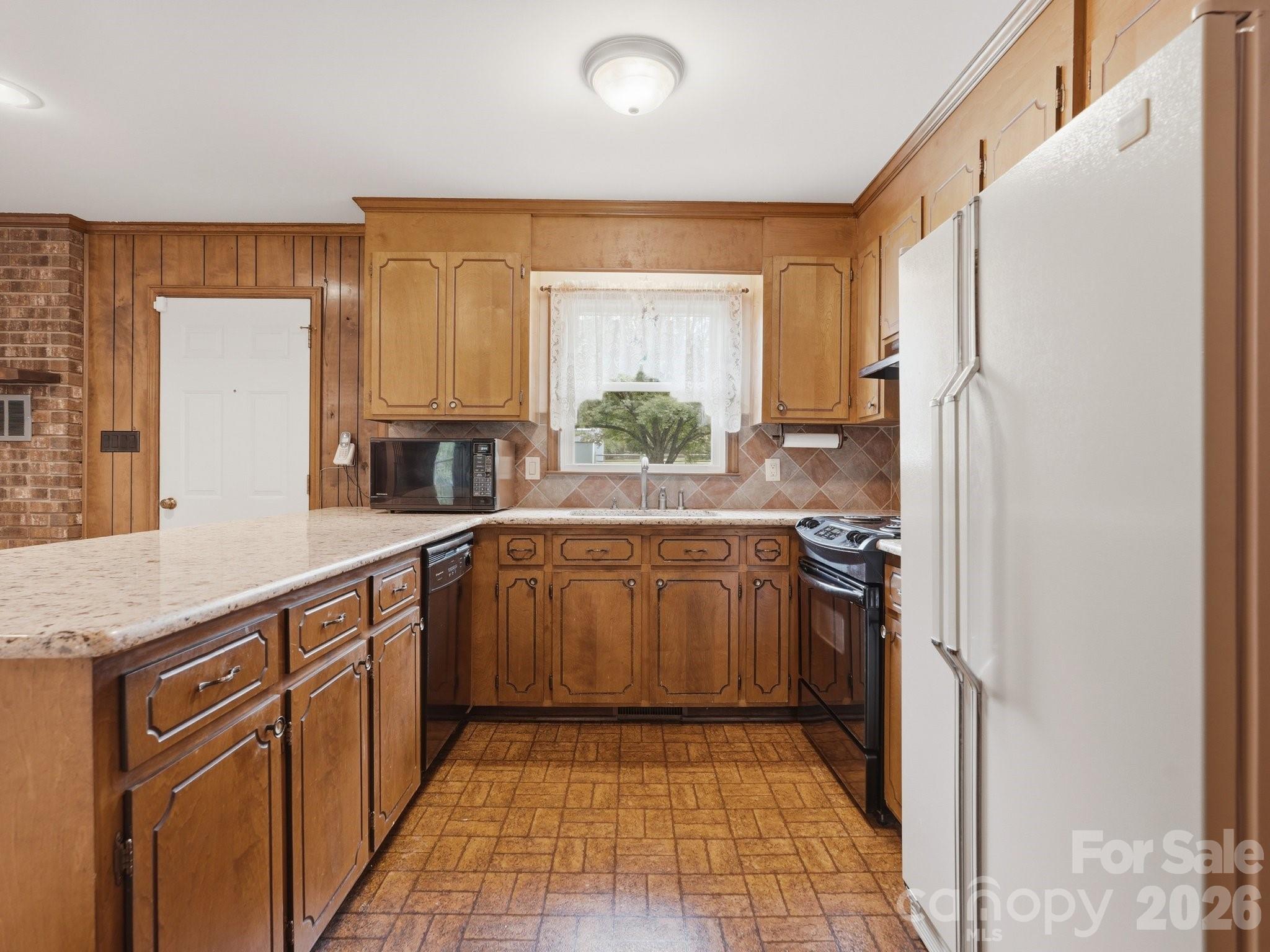 1807 NW Alamance Drive #103 — Concord