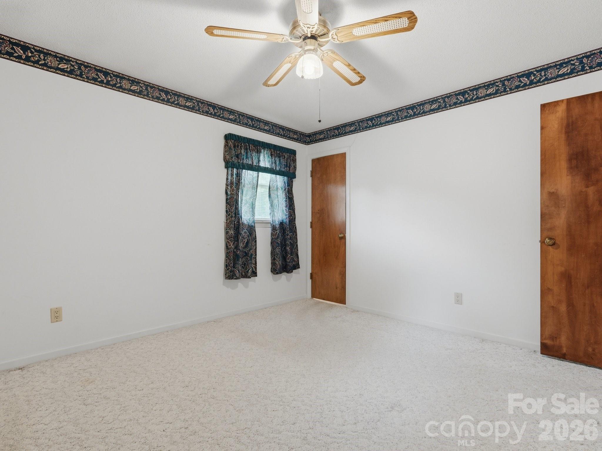 1807 NW Alamance Drive #103 — Concord