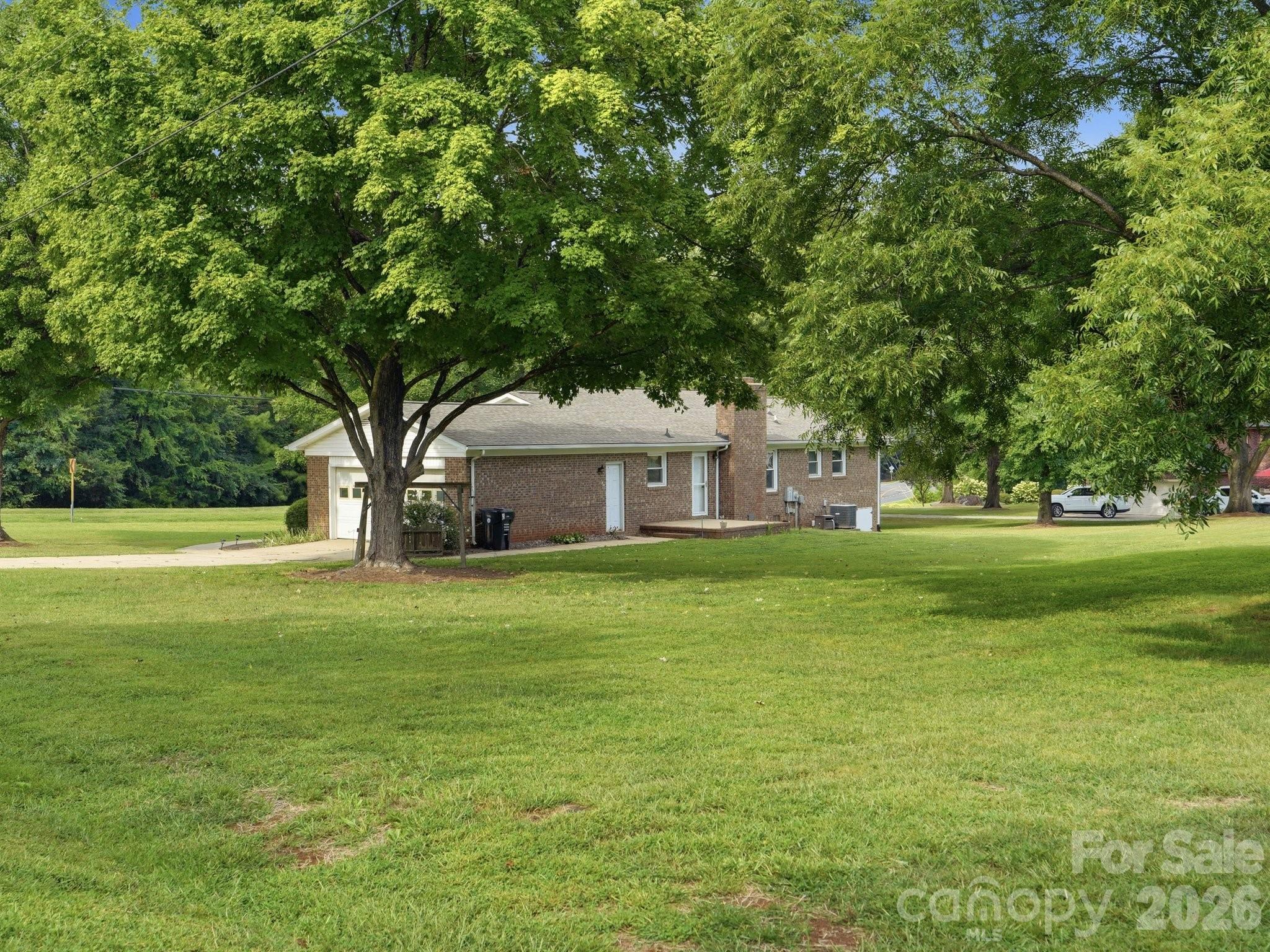 1807 NW Alamance Drive #103 — Concord