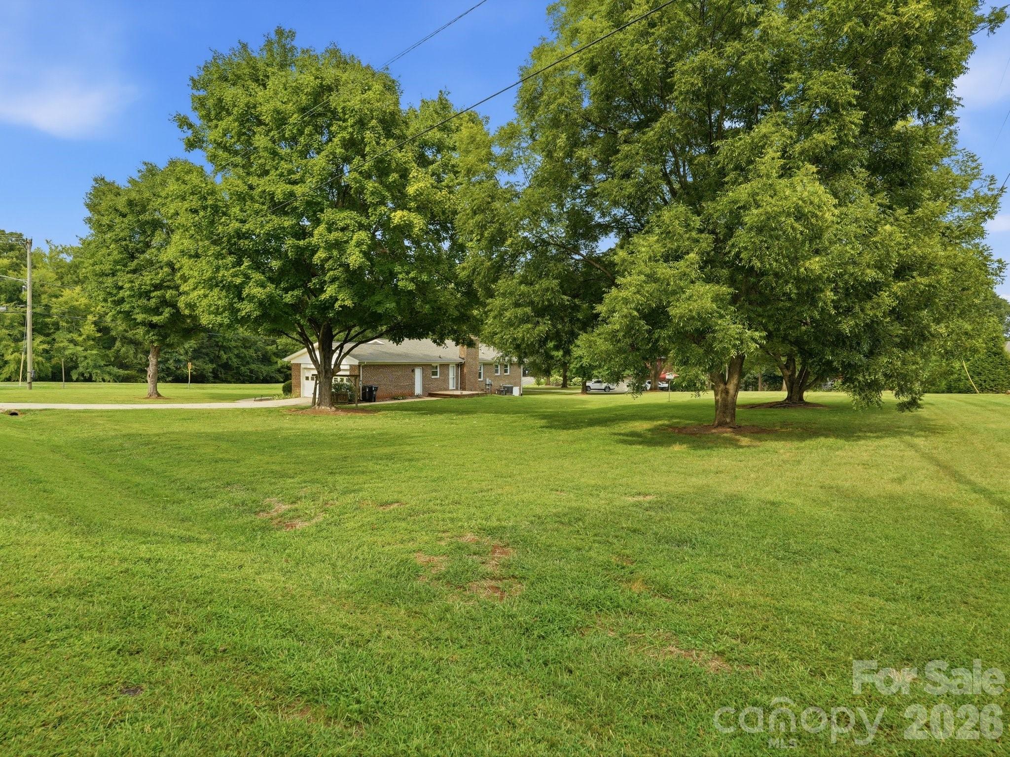 1807 NW Alamance Drive #103 — Concord