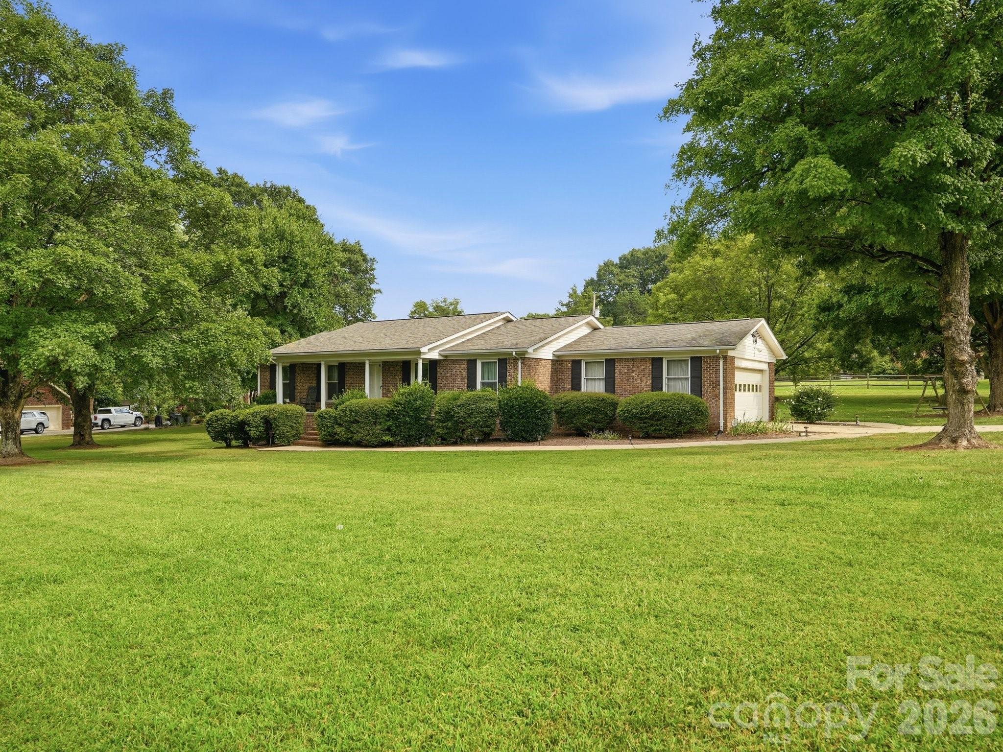 1807 NW Alamance Drive #103 — Concord