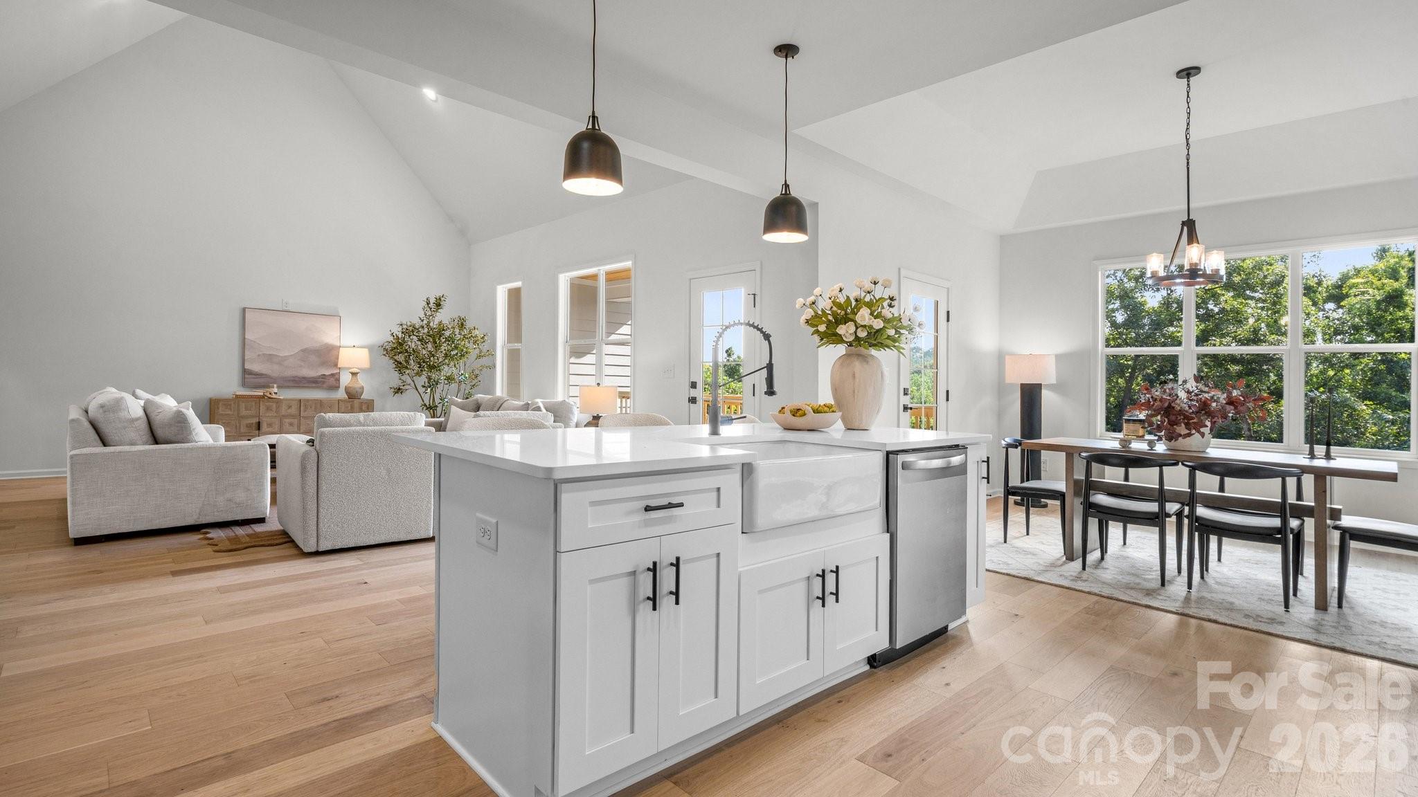3800 Erskine Woods Drive — Bessemer City