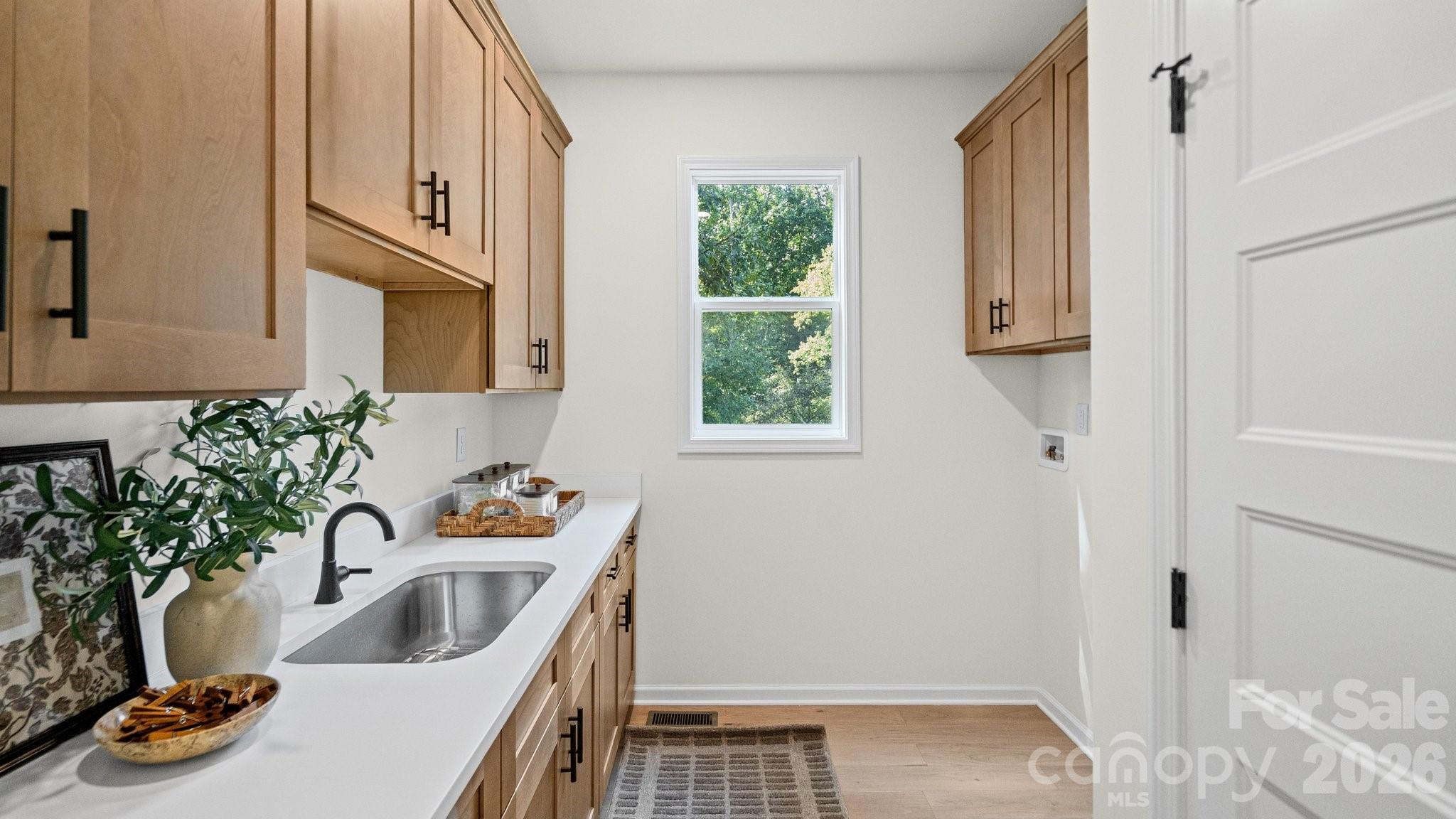 3800 Erskine Woods Drive — Bessemer City