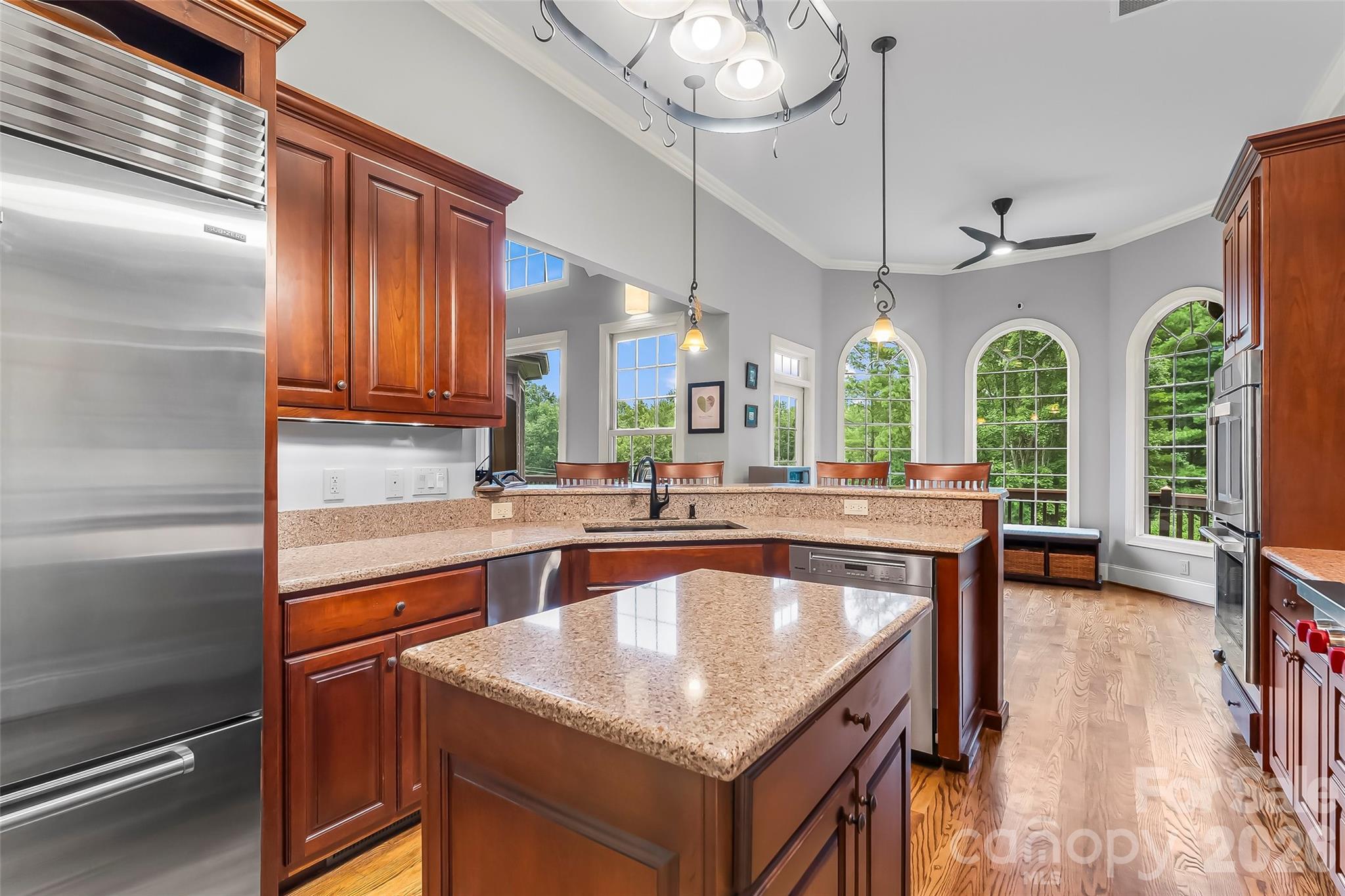 293 Bear Cliff Drive — Nebo