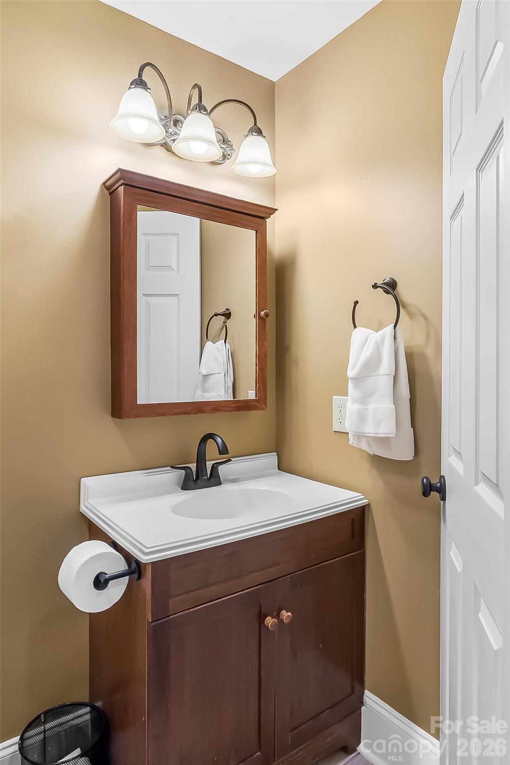 293 Bear Cliff Drive — Nebo