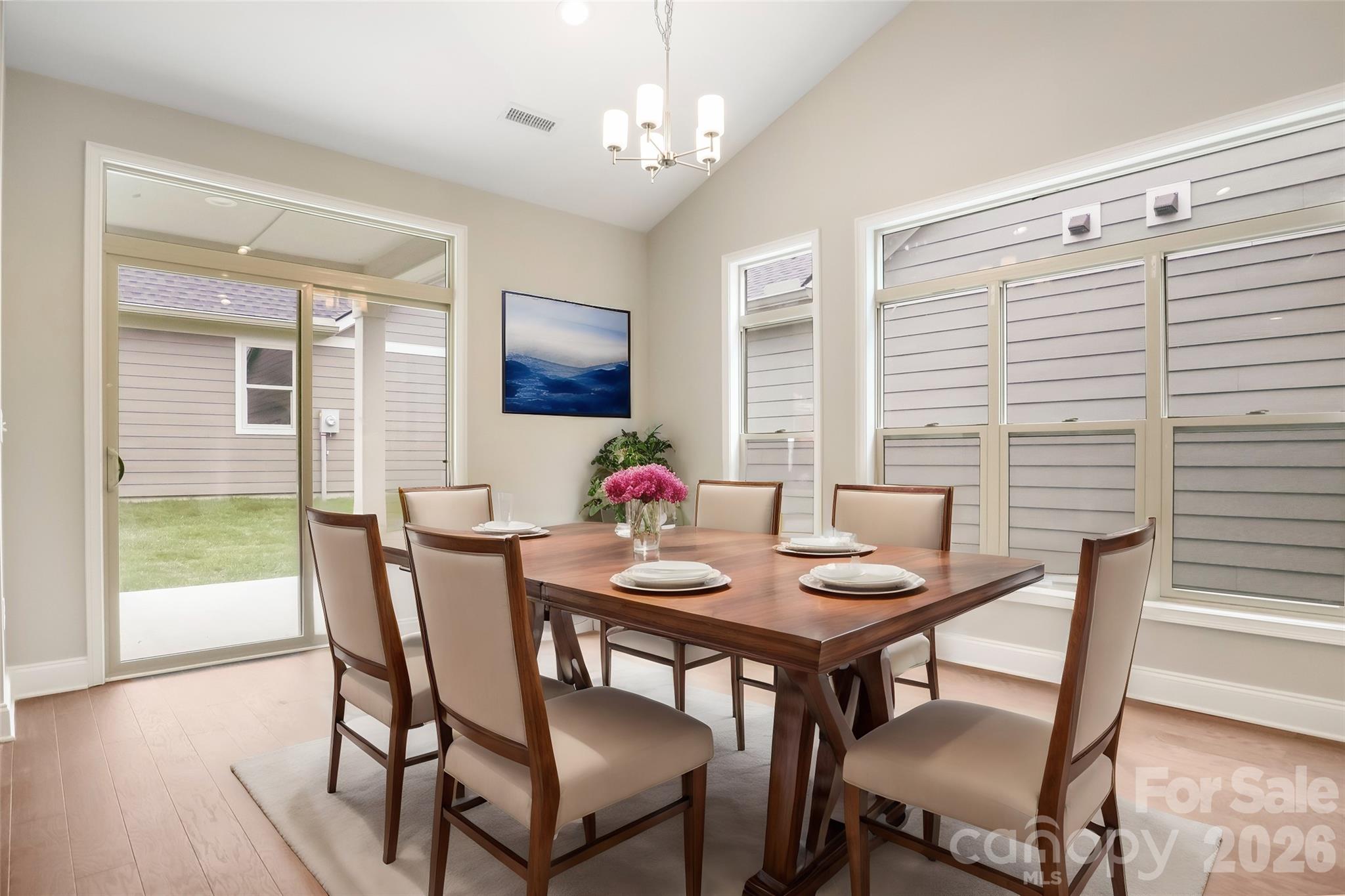 827B Wynnshire Drive #65 — Hickory