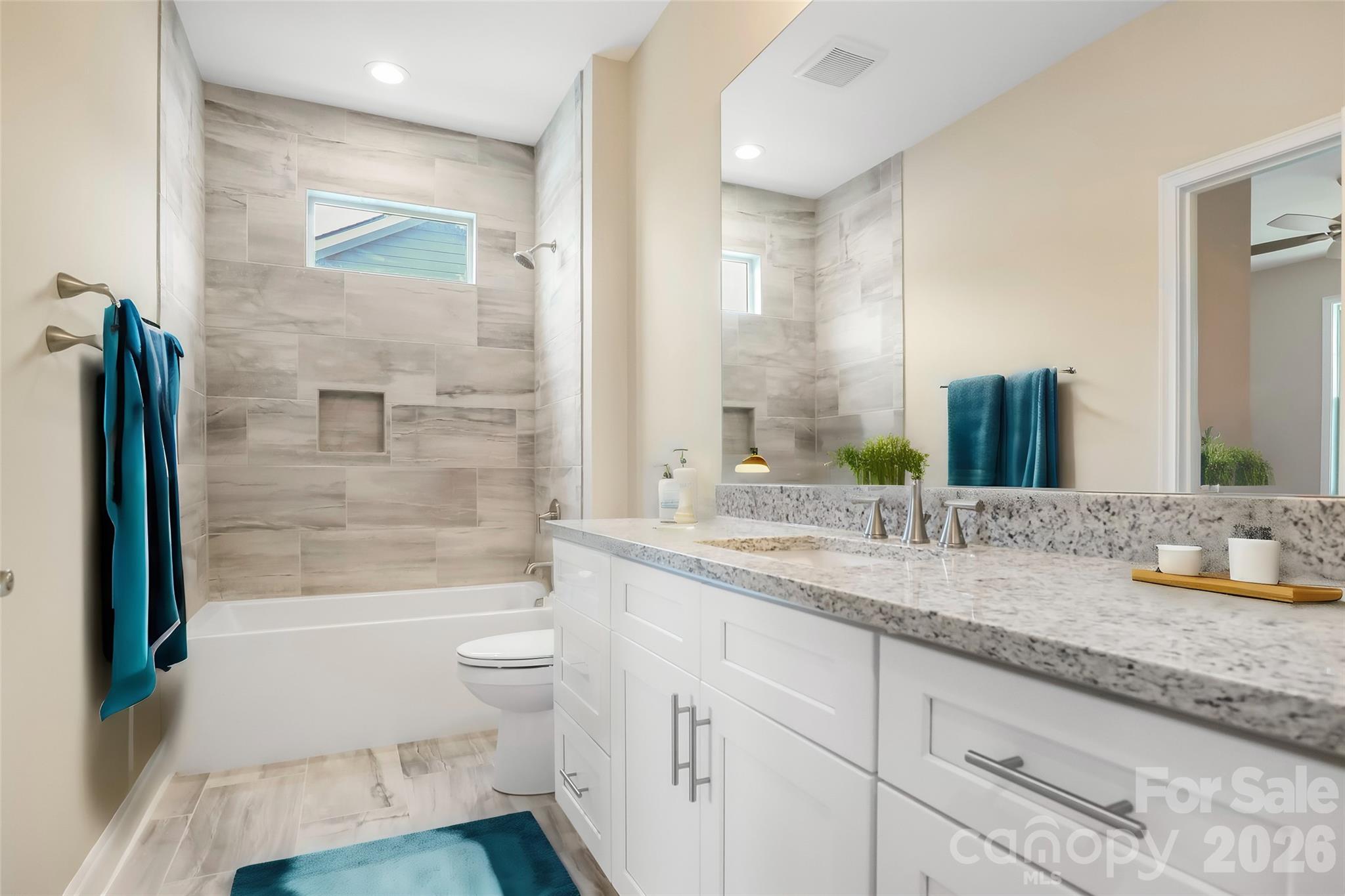 827B Wynnshire Drive #65 — Hickory