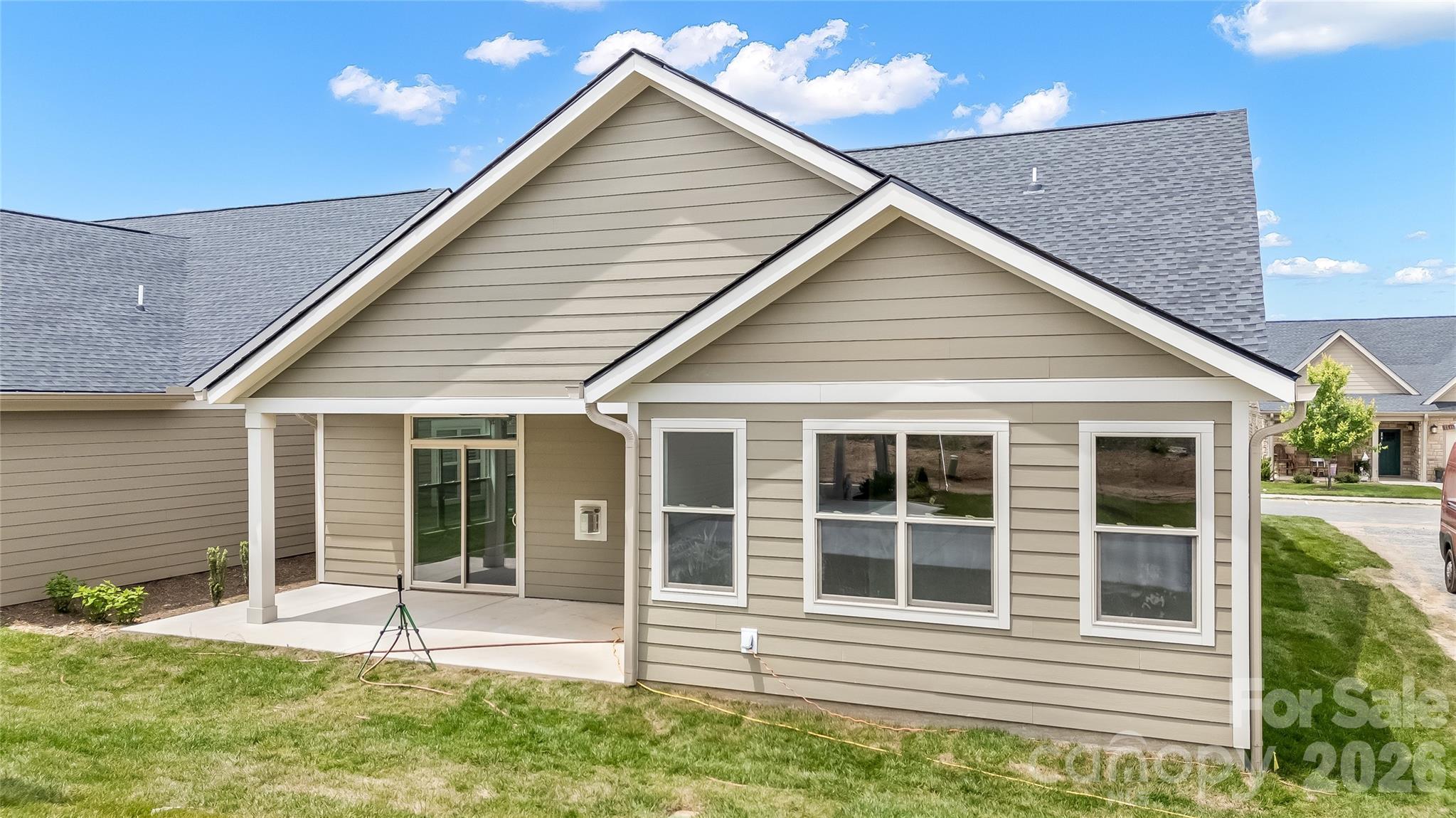 827B Wynnshire Drive #65 — Hickory