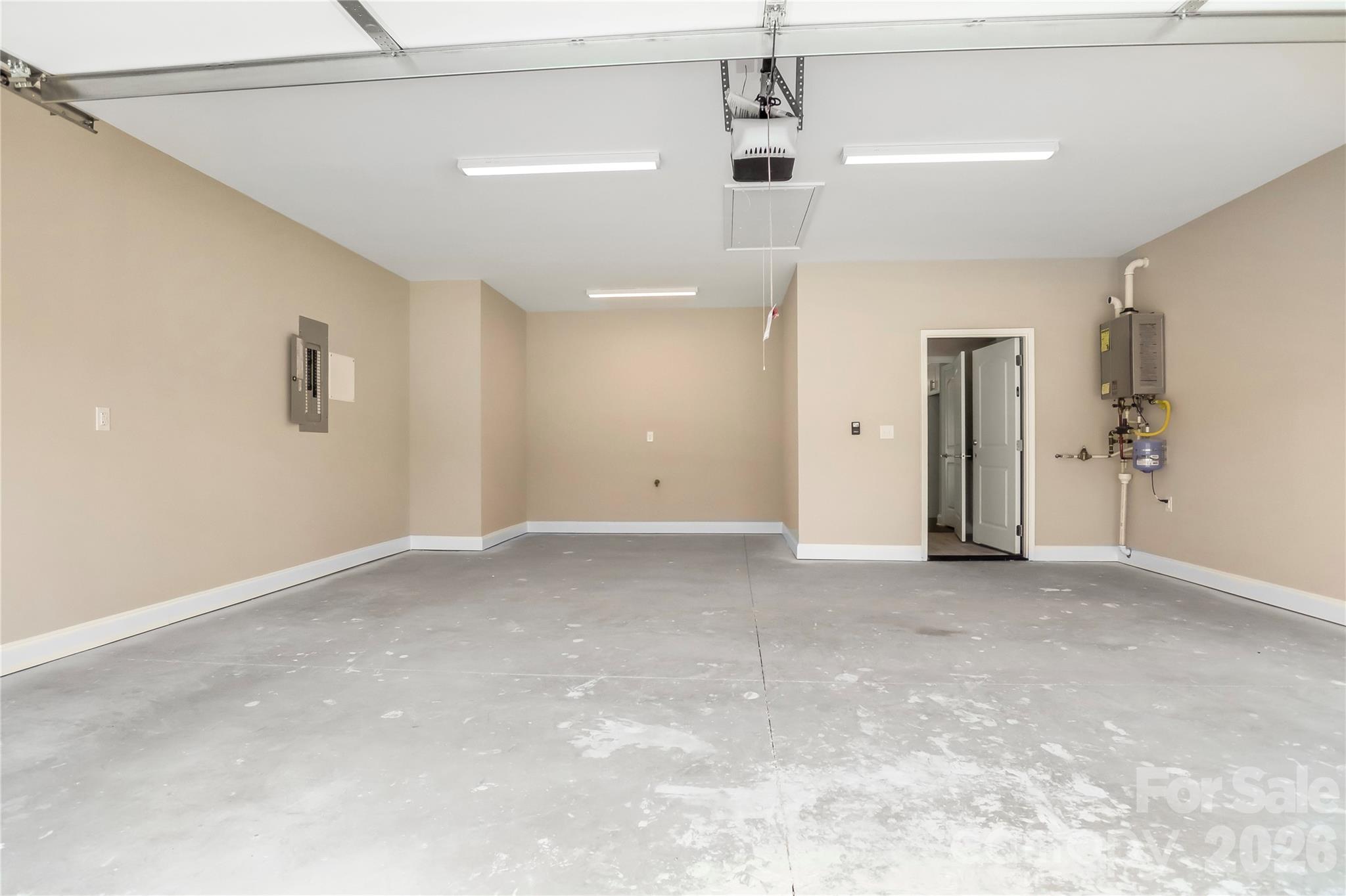 827B Wynnshire Drive #65 — Hickory