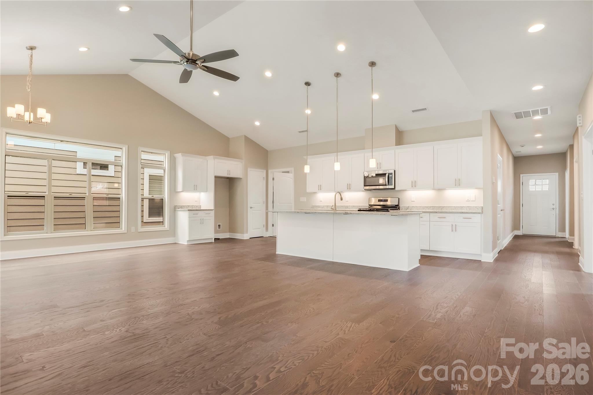 827B Wynnshire Drive #65 — Hickory