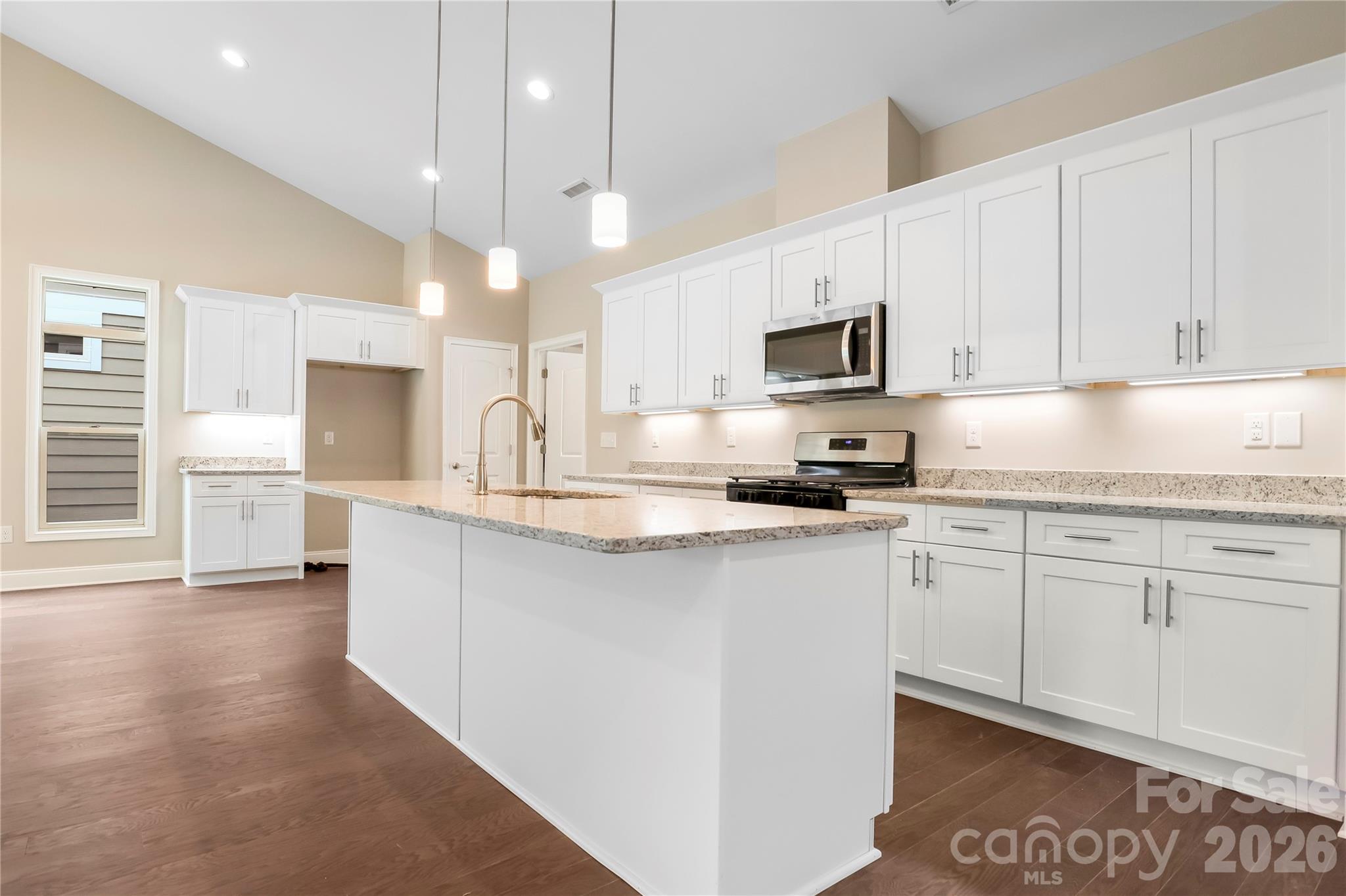 827B Wynnshire Drive #65 — Hickory