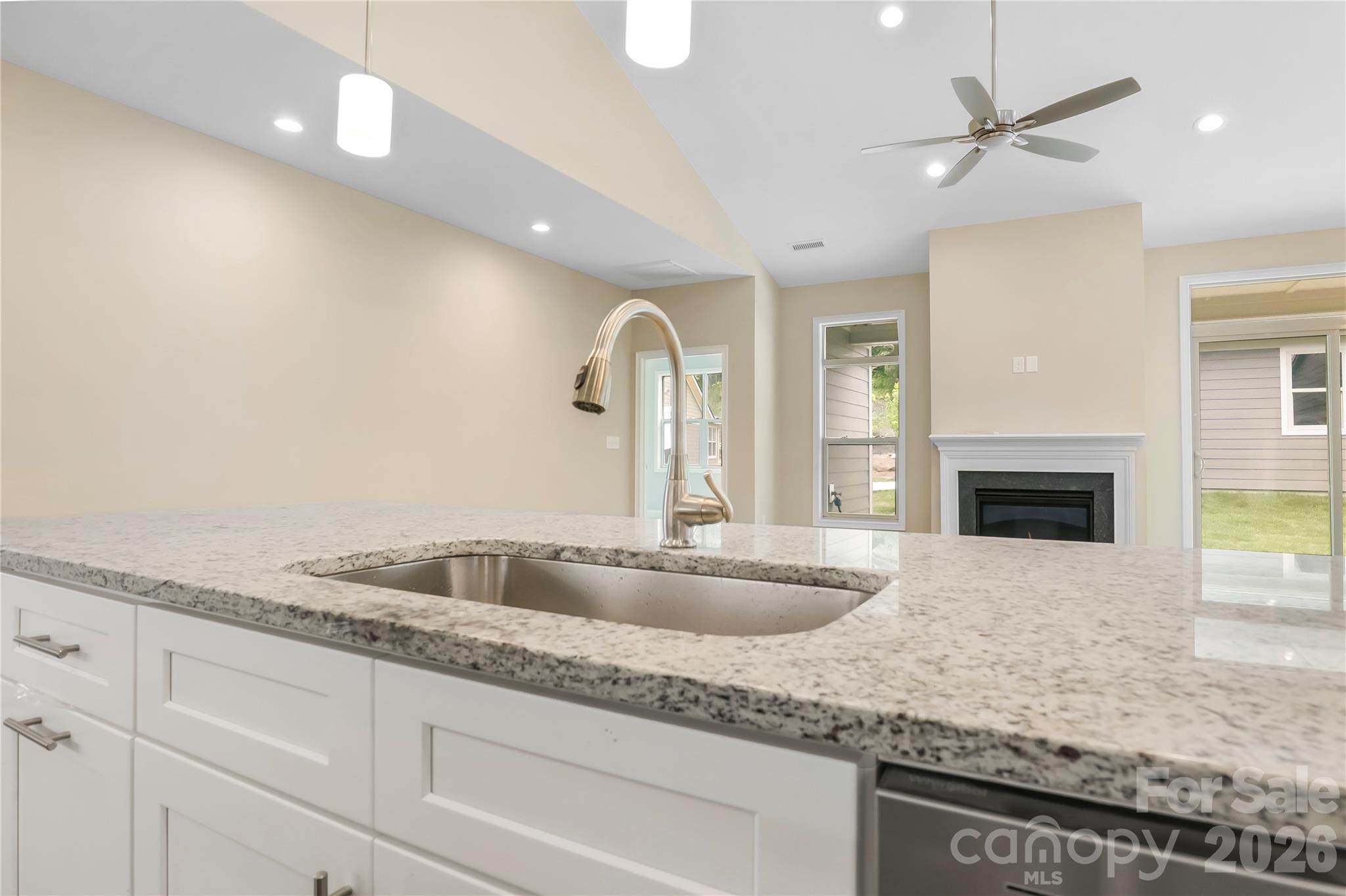 827B Wynnshire Drive #65 — Hickory