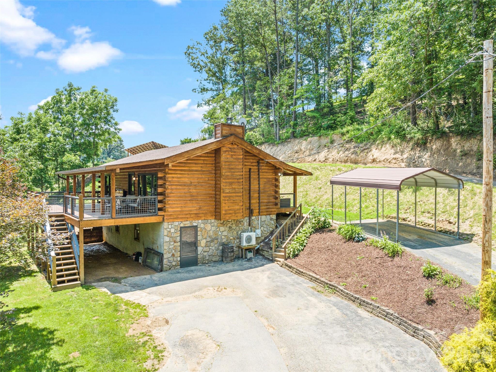 367 Robinson Road — Clyde