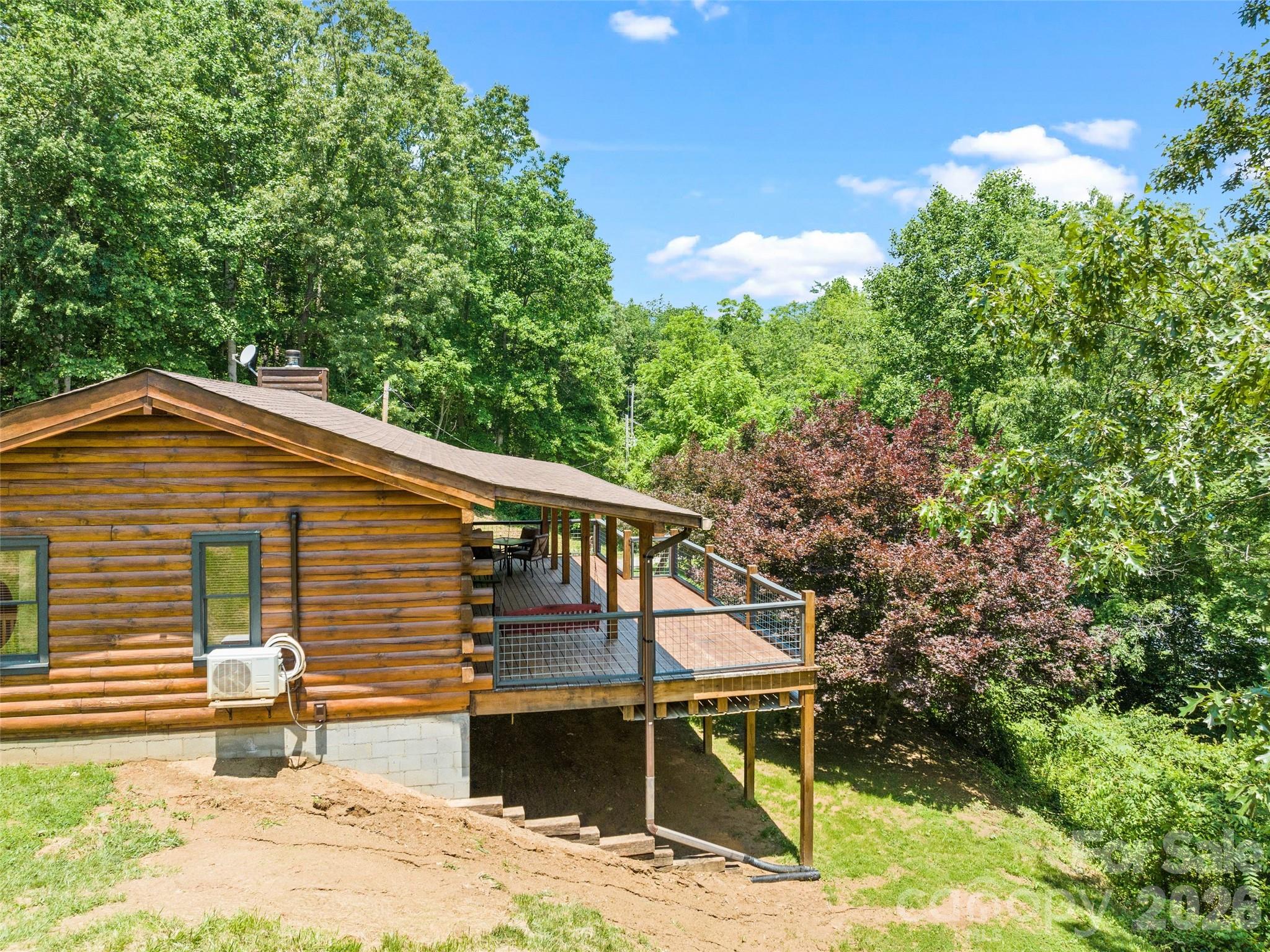 367 Robinson Road — Clyde