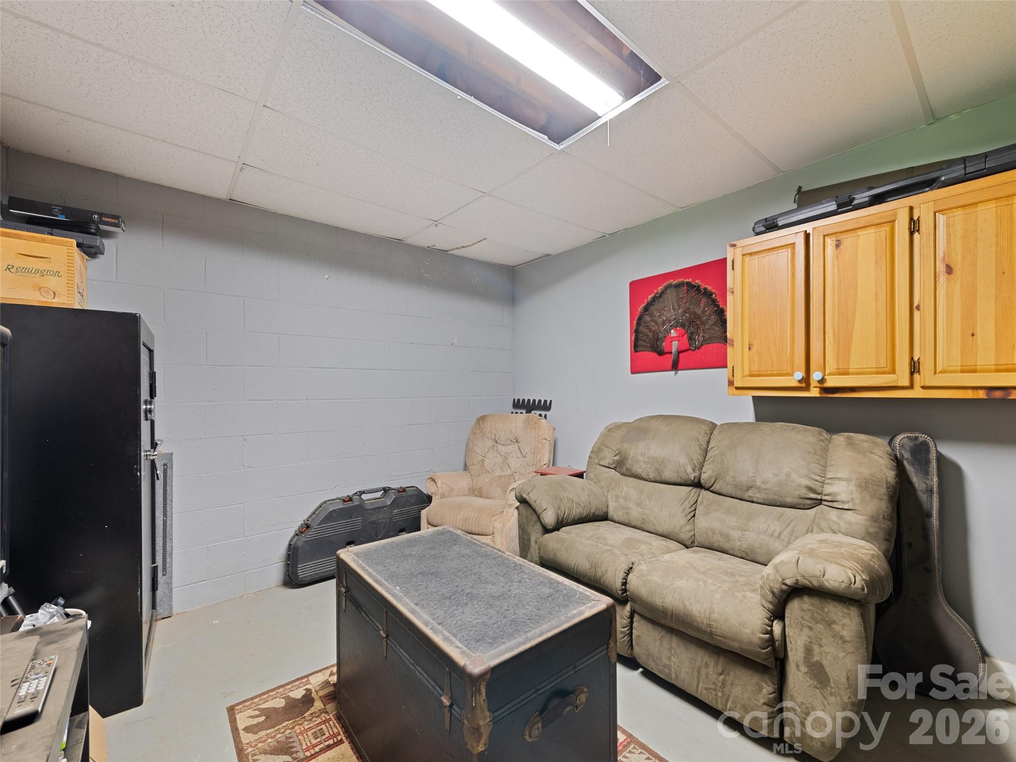 367 Robinson Road — Clyde