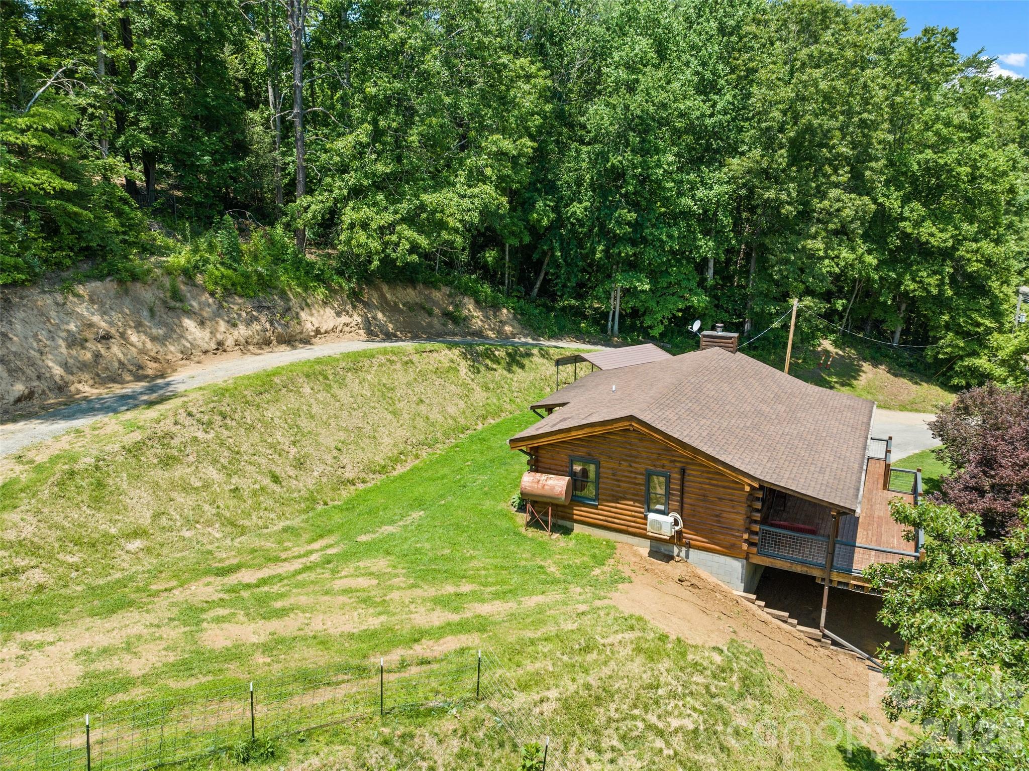 367 Robinson Road — Clyde