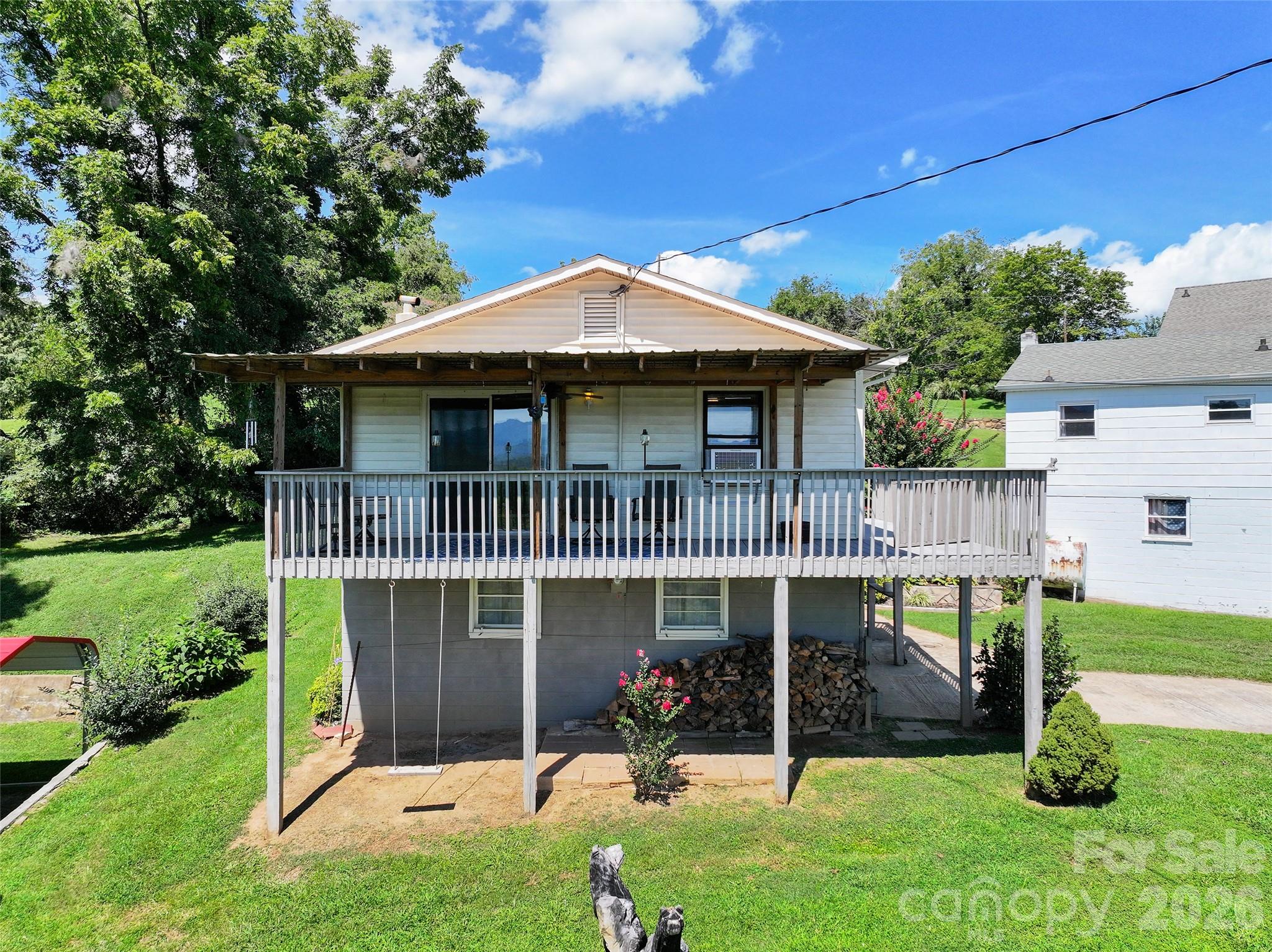 83 Rocky Street — Canton