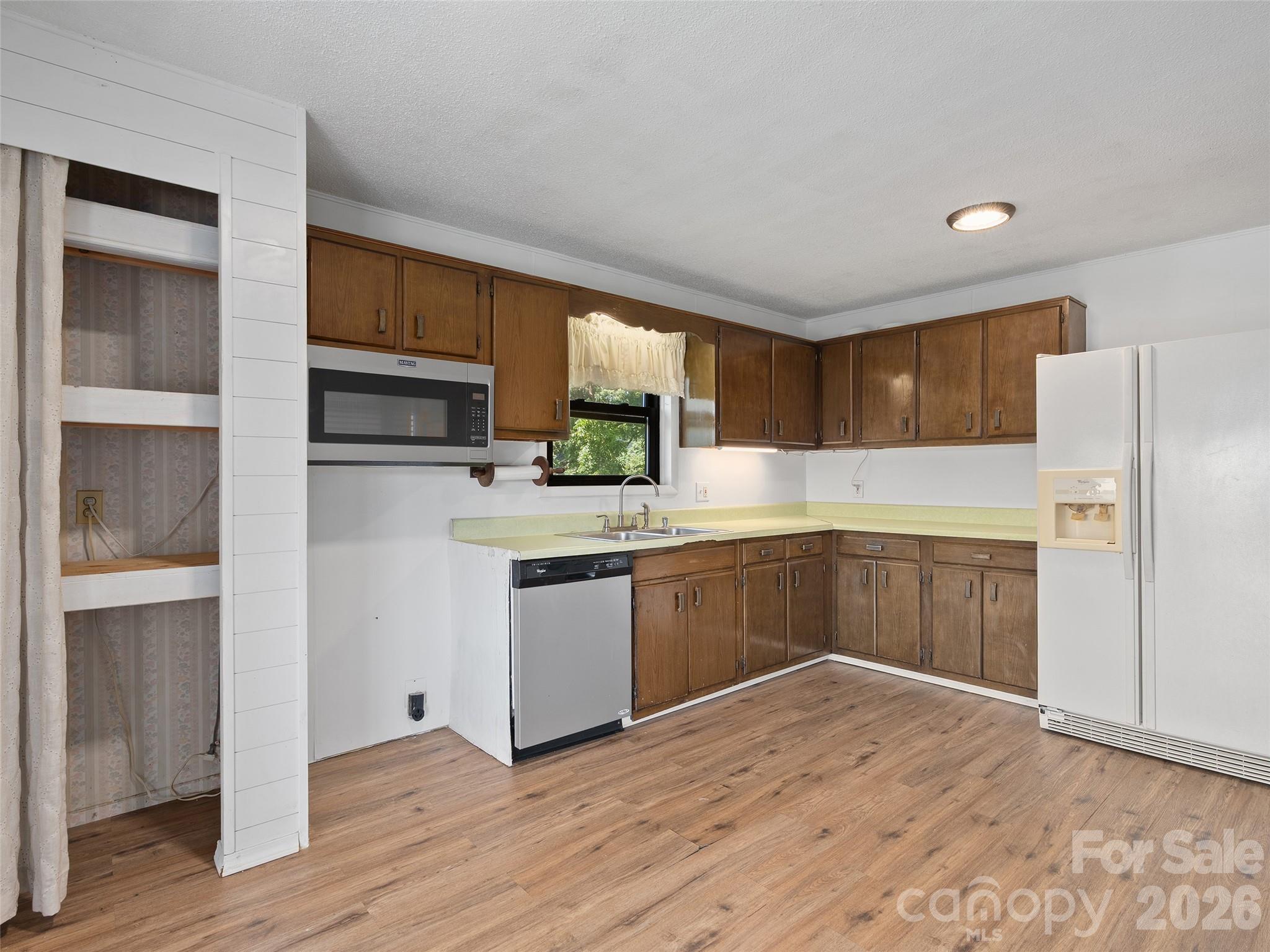 83 Rocky Street — Canton