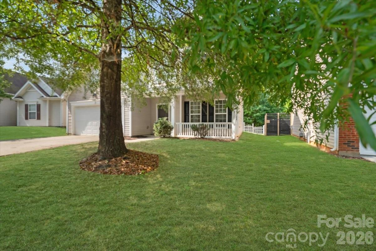 423 Mountain Quail Drive — Charlotte