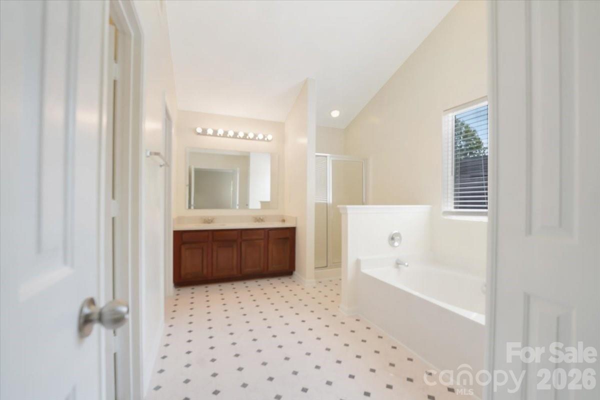 423 Mountain Quail Drive — Charlotte