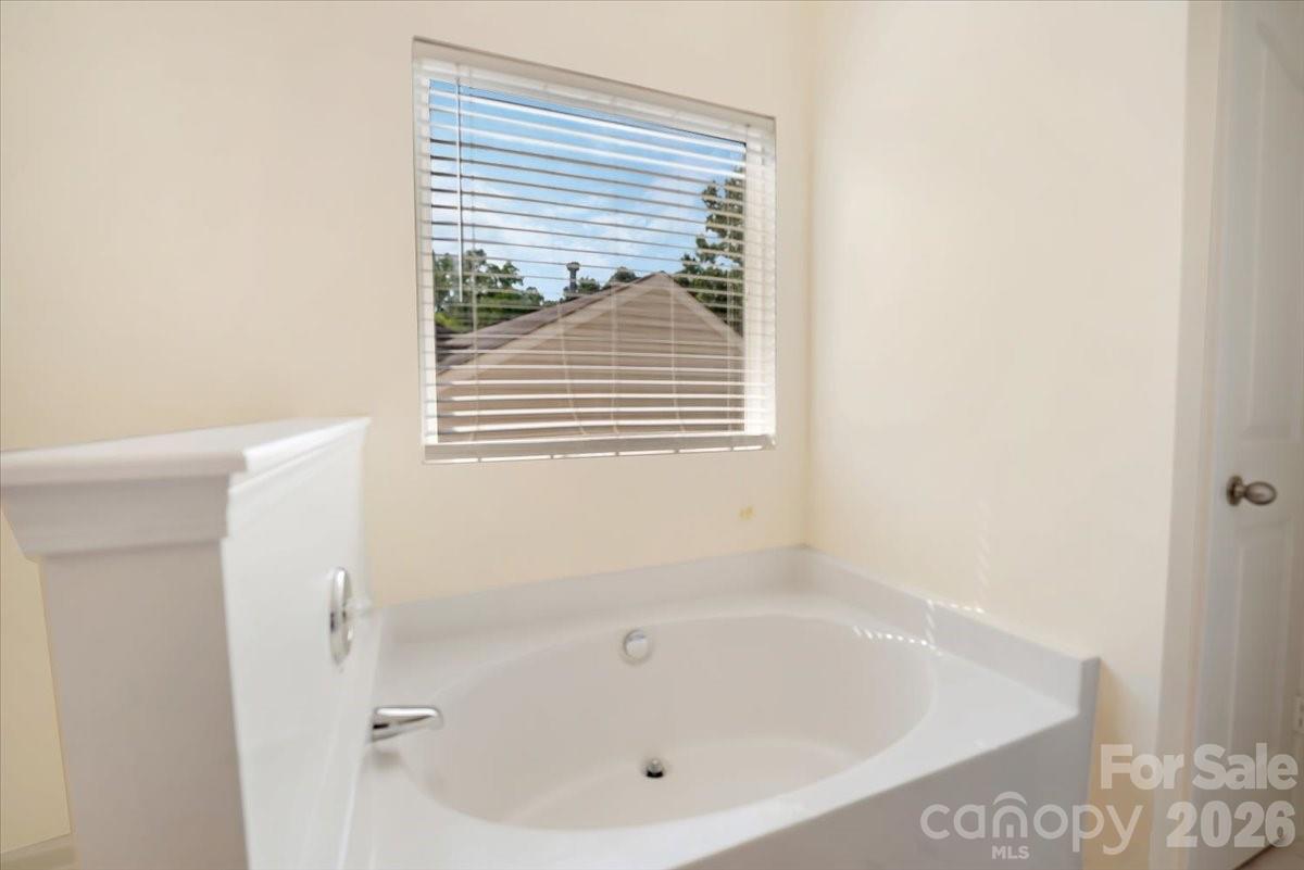 423 Mountain Quail Drive — Charlotte
