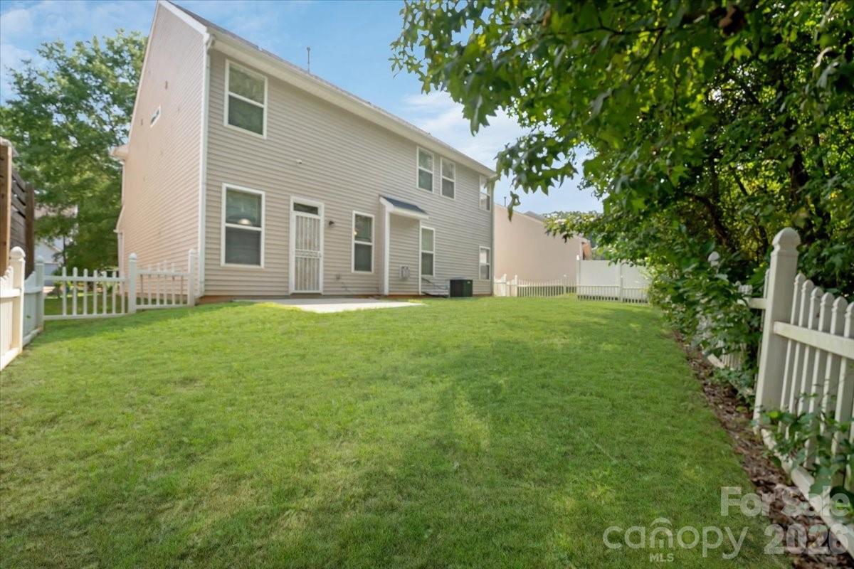 423 Mountain Quail Drive — Charlotte