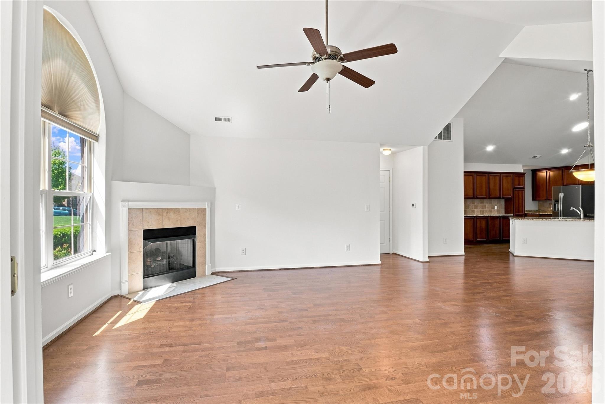821 Ledgestone Court — Tega Cay