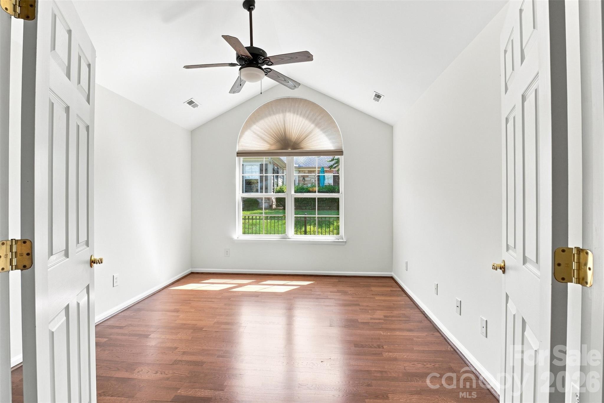 821 Ledgestone Court — Tega Cay