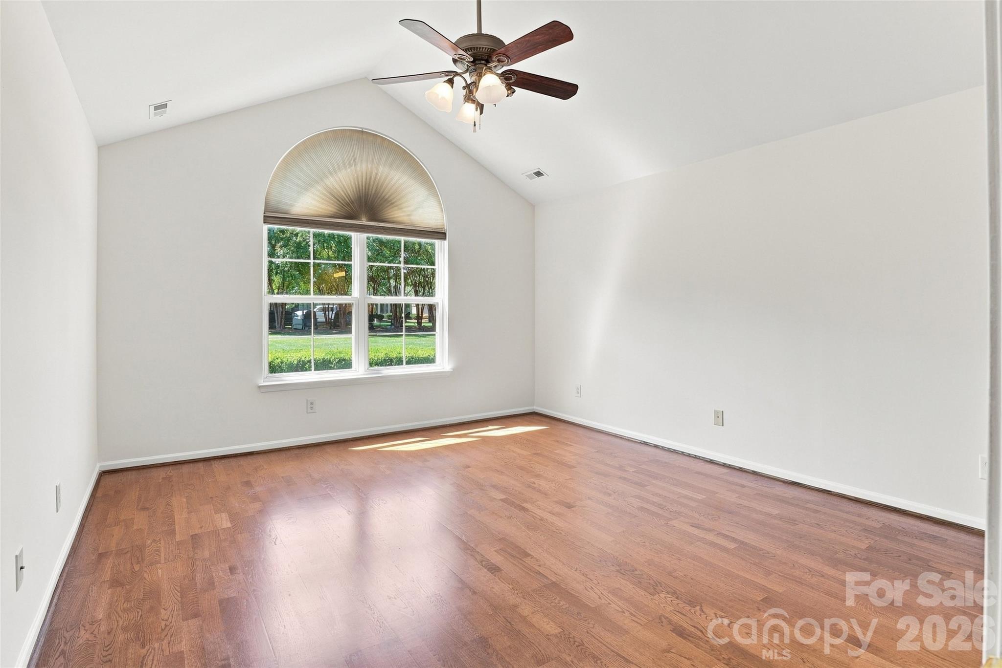 821 Ledgestone Court — Tega Cay