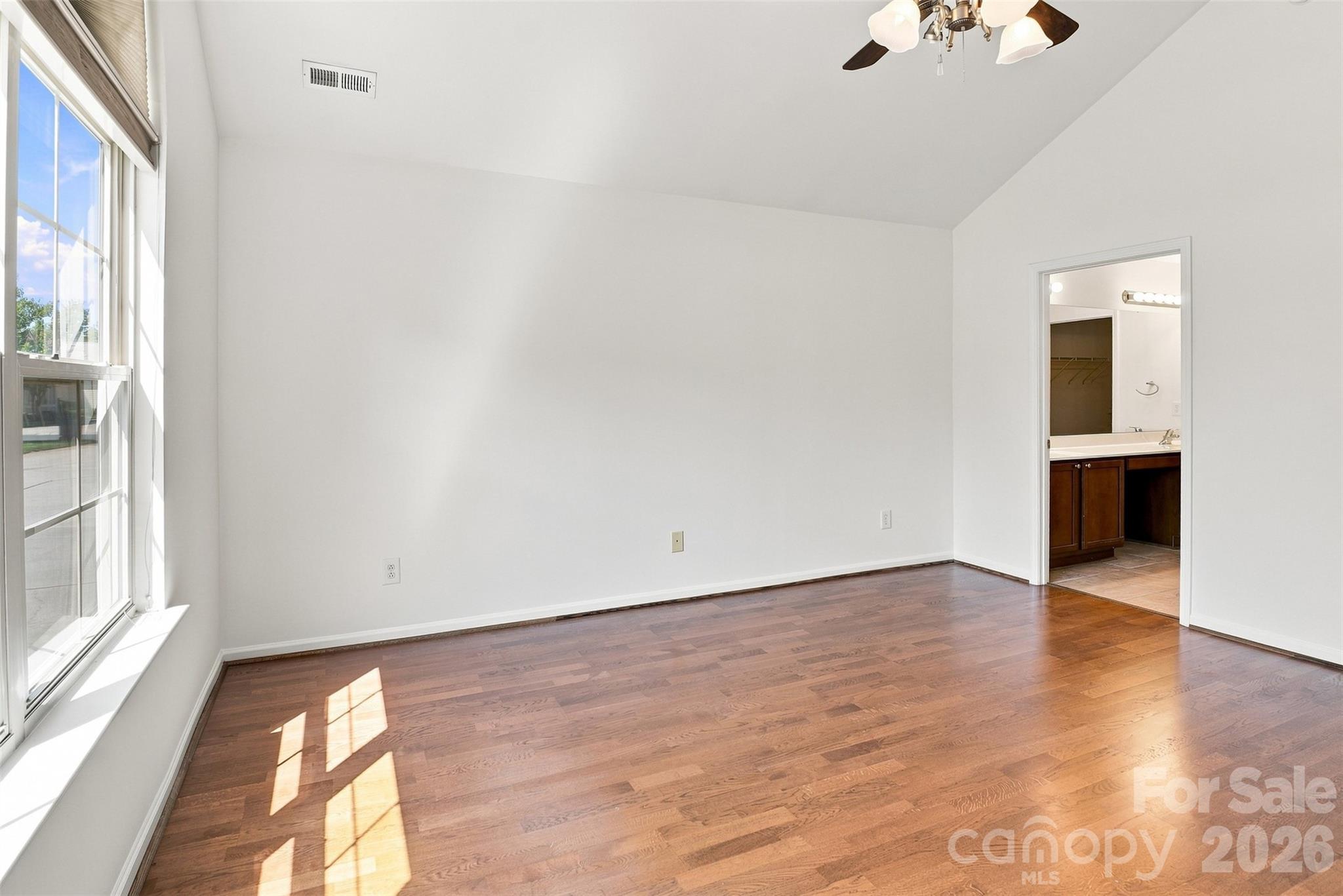 821 Ledgestone Court — Tega Cay