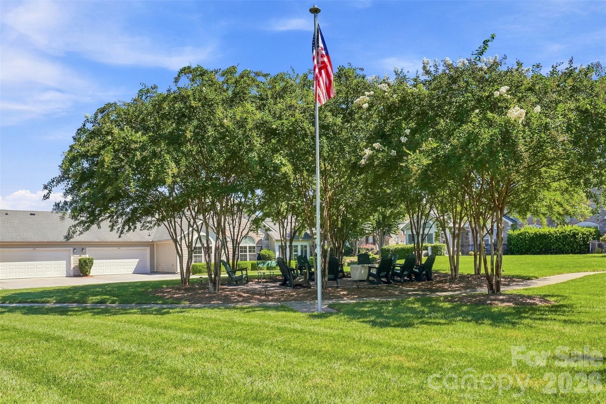 821 Ledgestone Court — Tega Cay