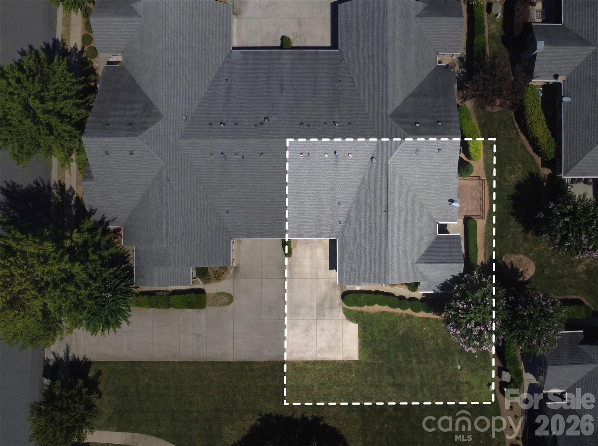 821 Ledgestone Court — Tega Cay