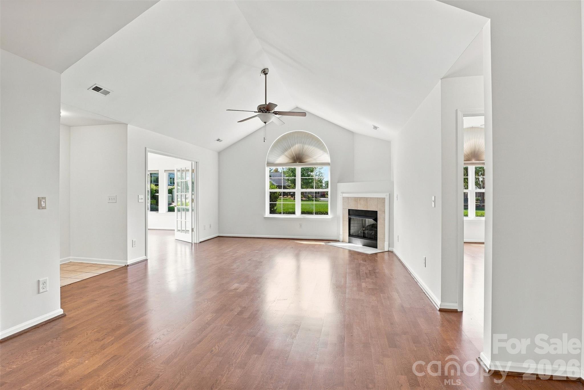 821 Ledgestone Court — Tega Cay