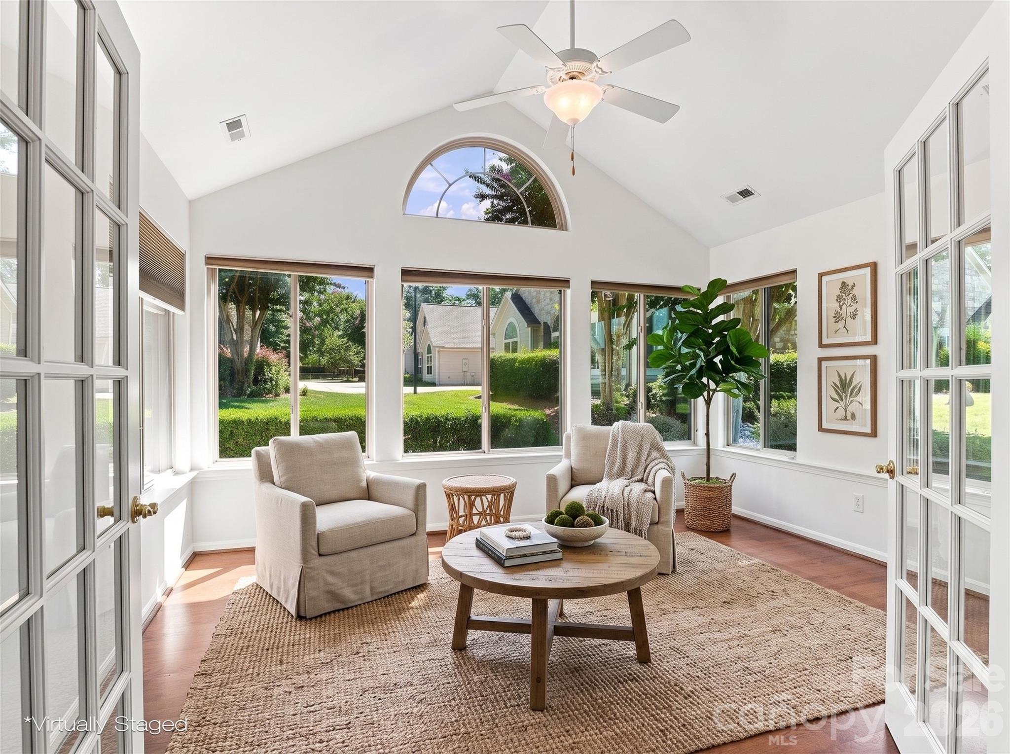 821 Ledgestone Court — Tega Cay