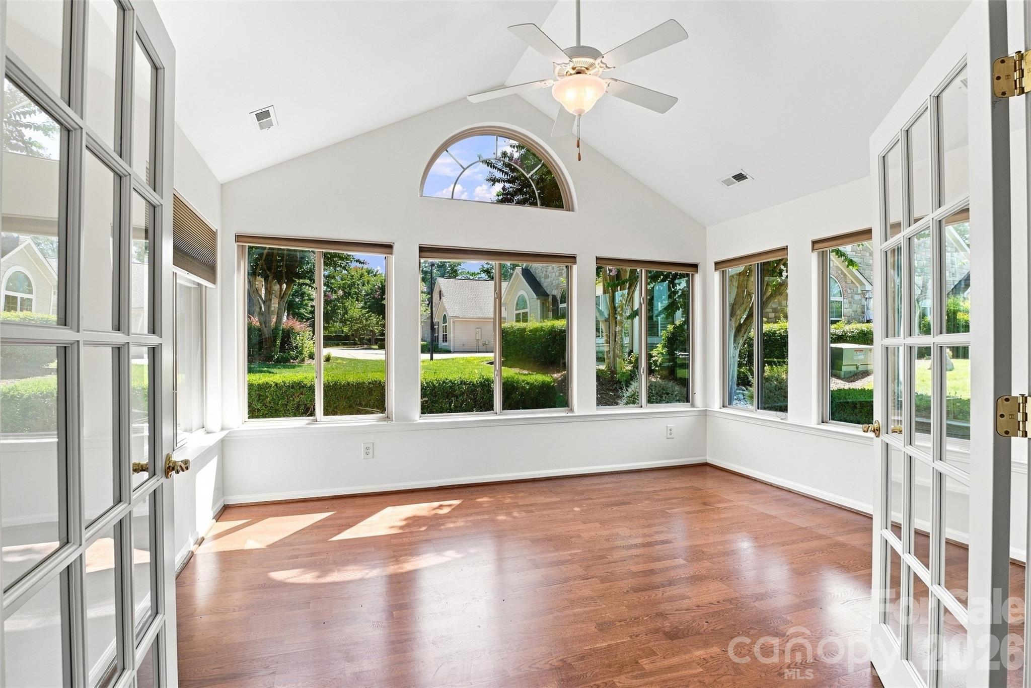 821 Ledgestone Court — Tega Cay