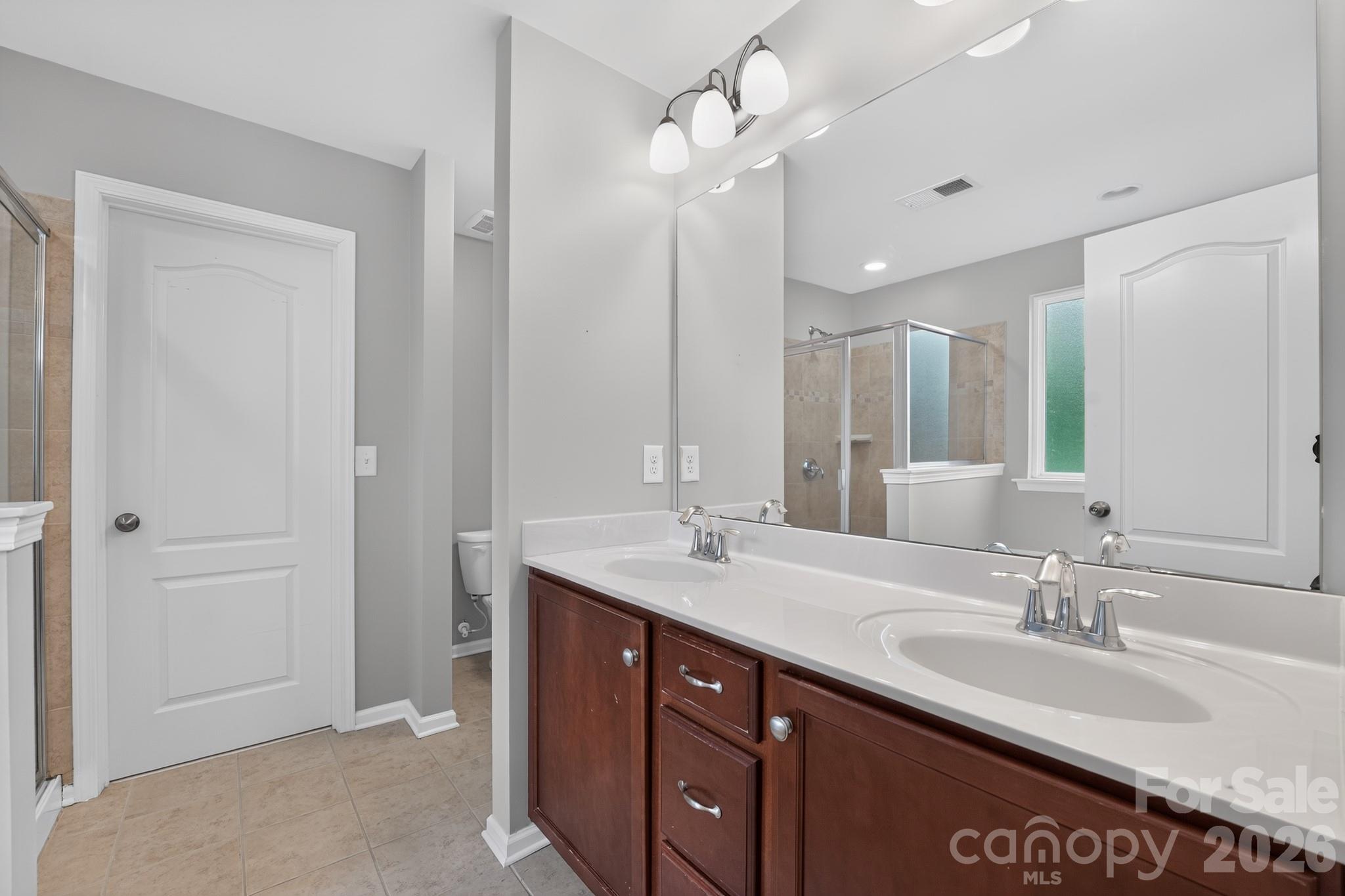8224 Kelburn Lane — Charlotte