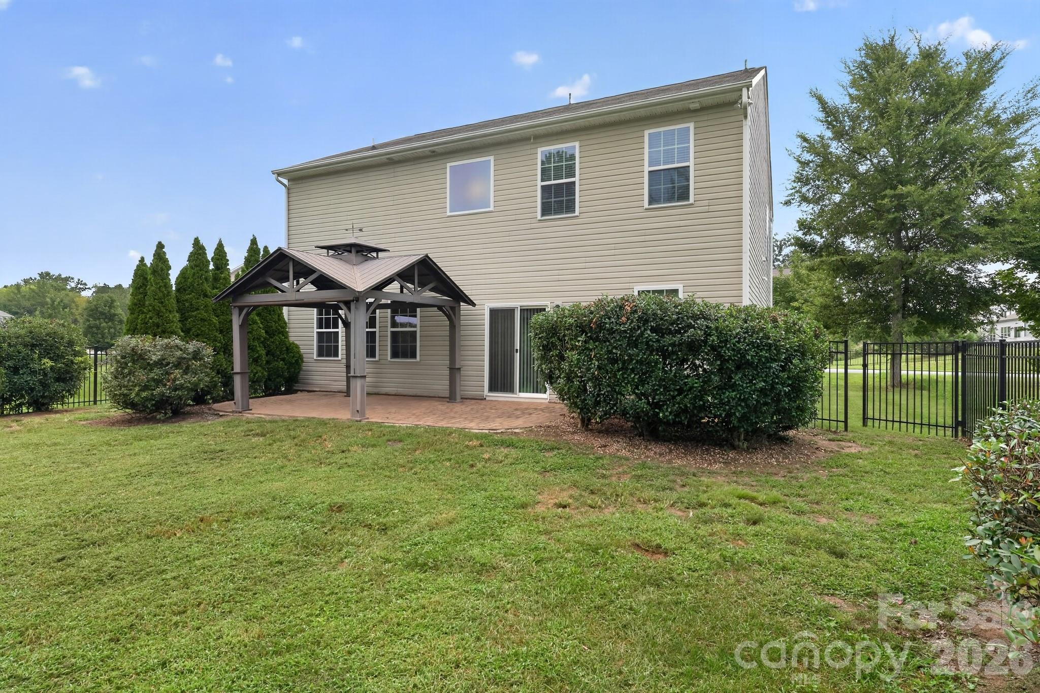 8224 Kelburn Lane — Charlotte