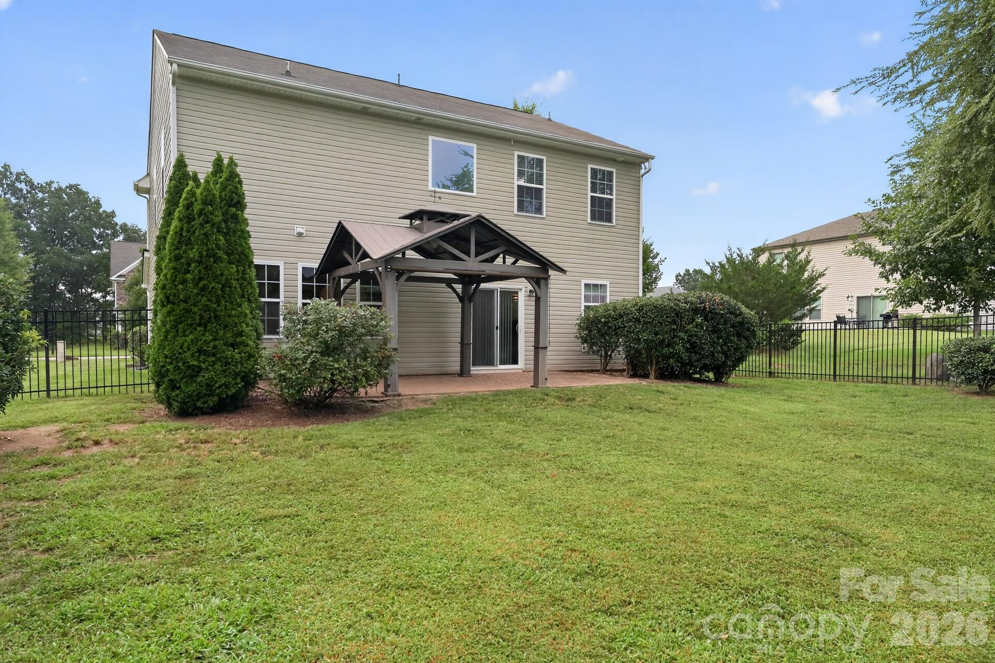 8224 Kelburn Lane — Charlotte