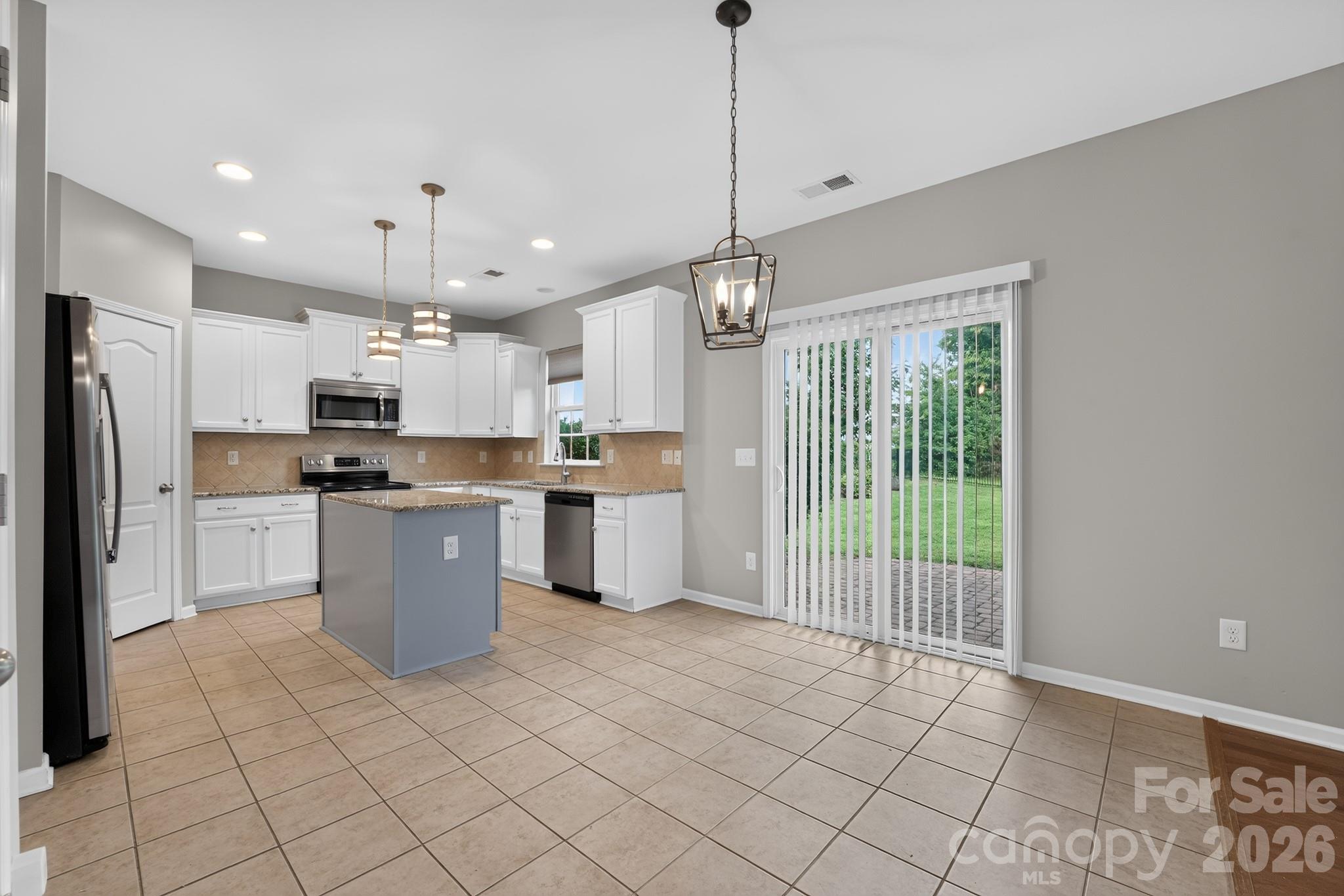 8224 Kelburn Lane — Charlotte