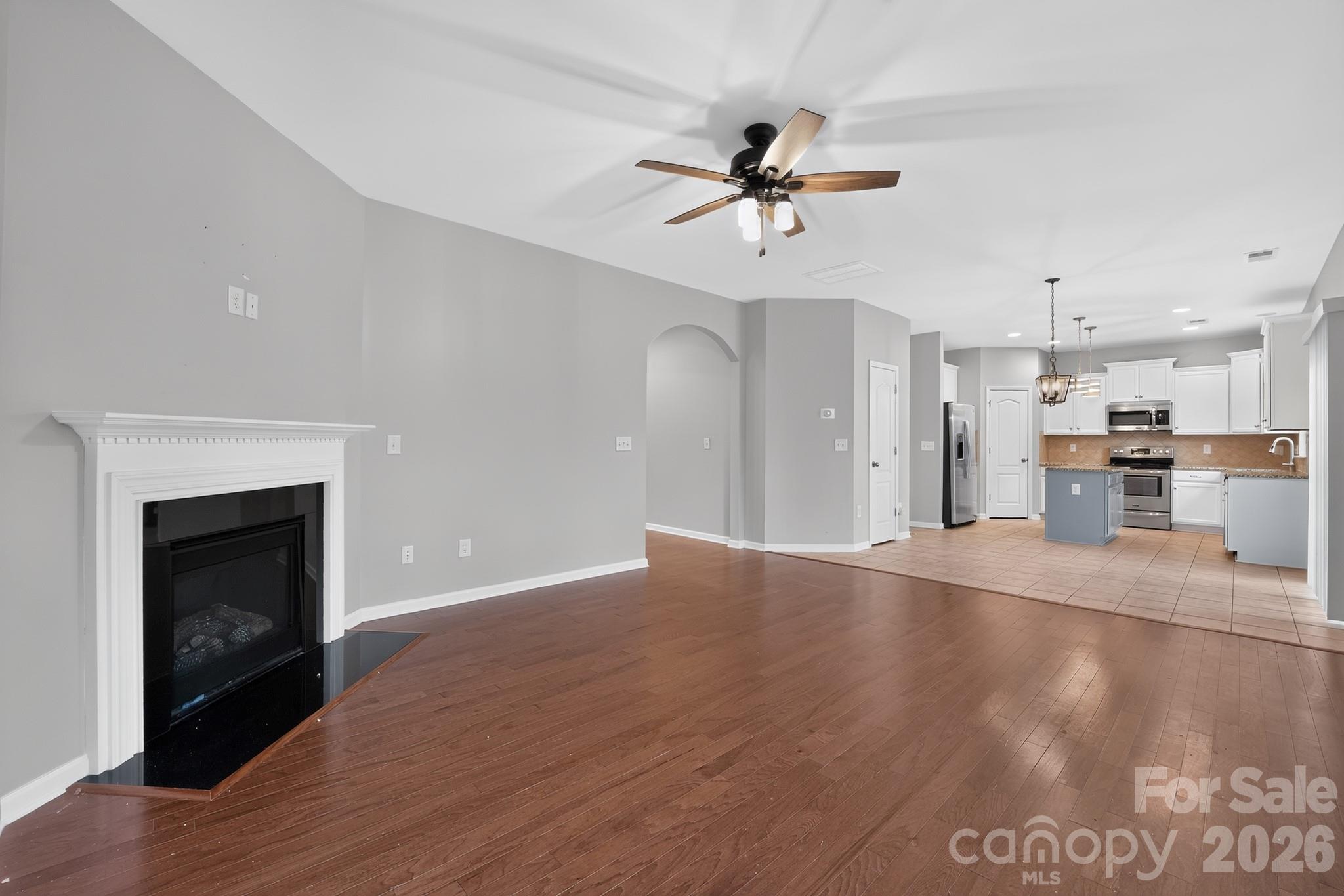 8224 Kelburn Lane — Charlotte